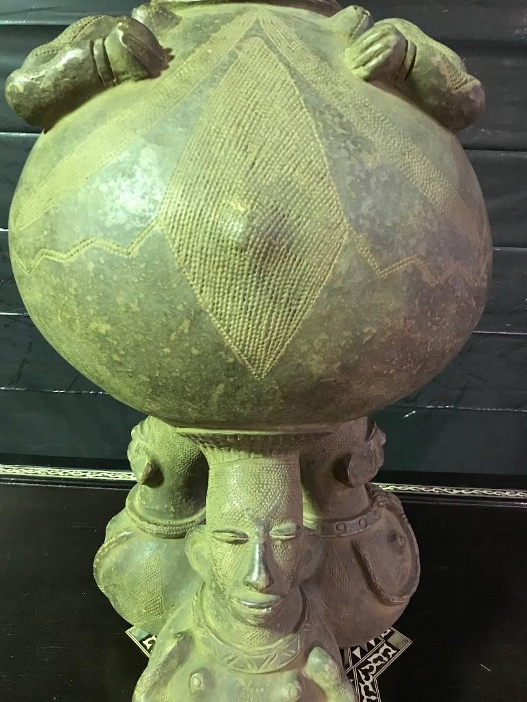 Congolese Large Figurative African Mangbetu Anthropomorphic Vessel / Jar For Sale