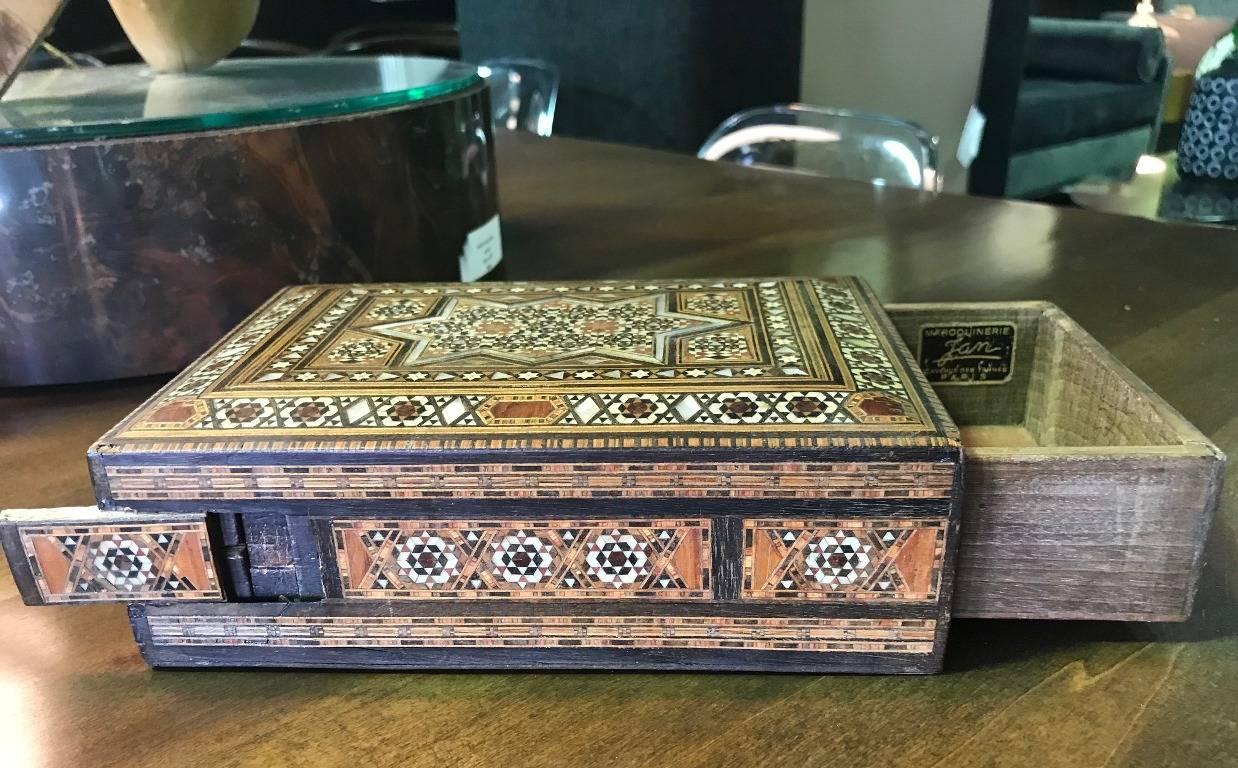 Syrian Inlaid Mosaic Secret Jewelry Box In Good Condition In Studio City, CA