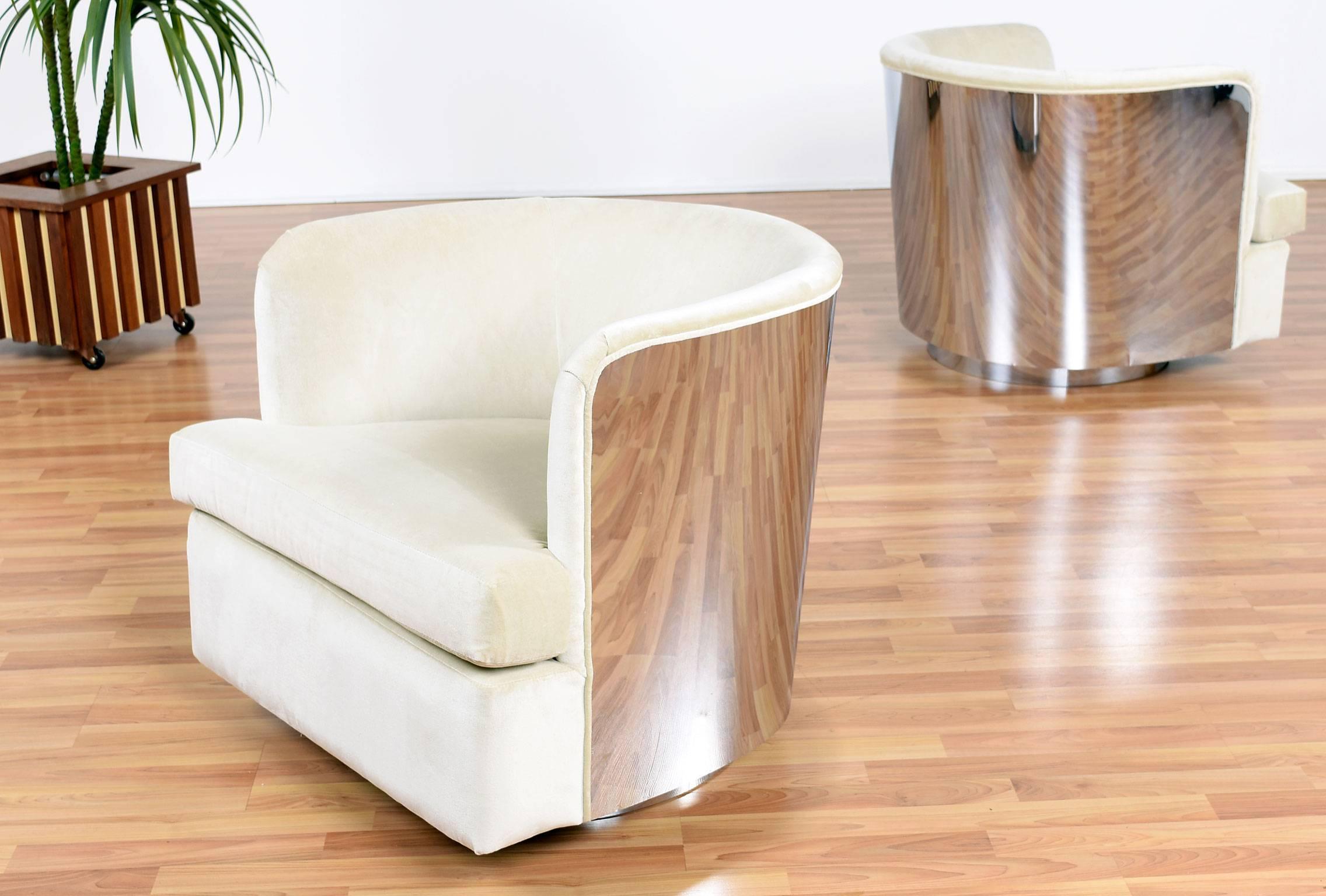 American Milo Baughman Cream and Chrome Swivel Barrel Chairs