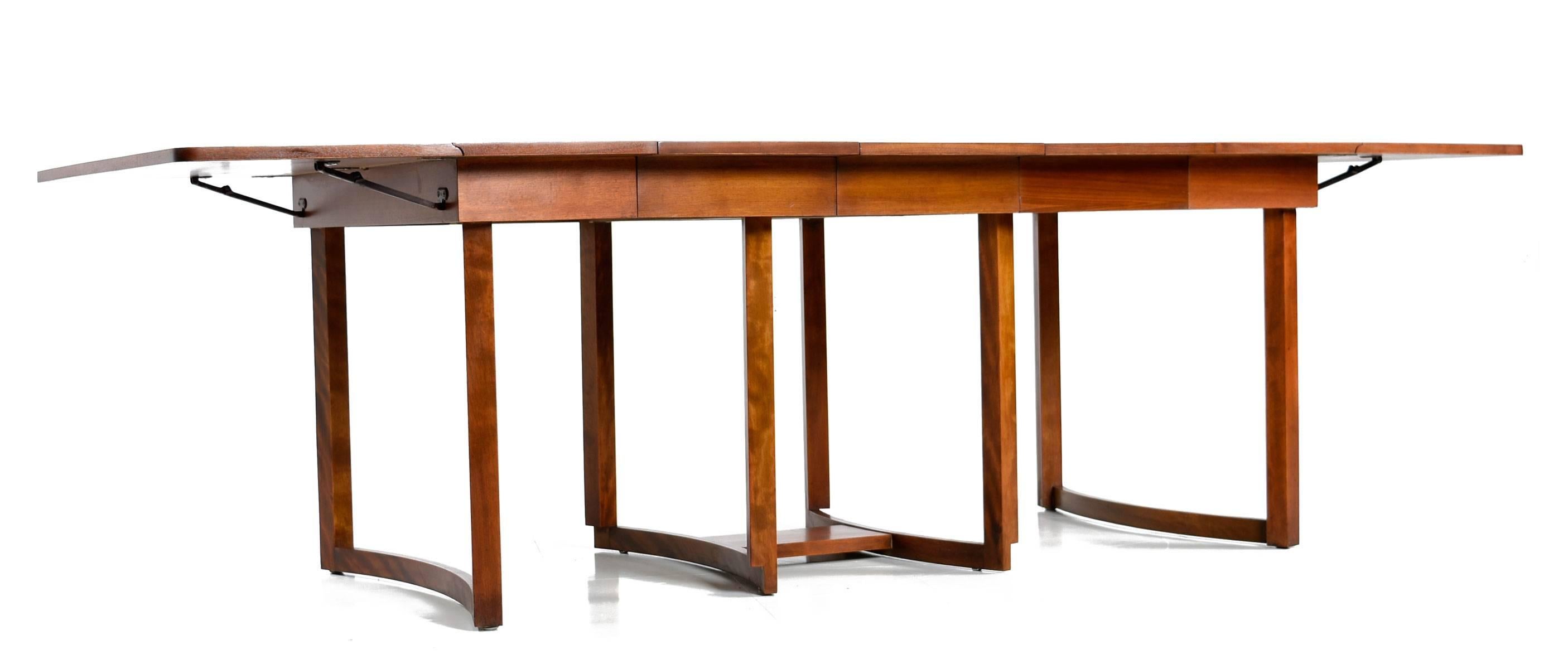 Mid-20th Century Refinished Vintage Robsjohn-Gibbings Expanding Table