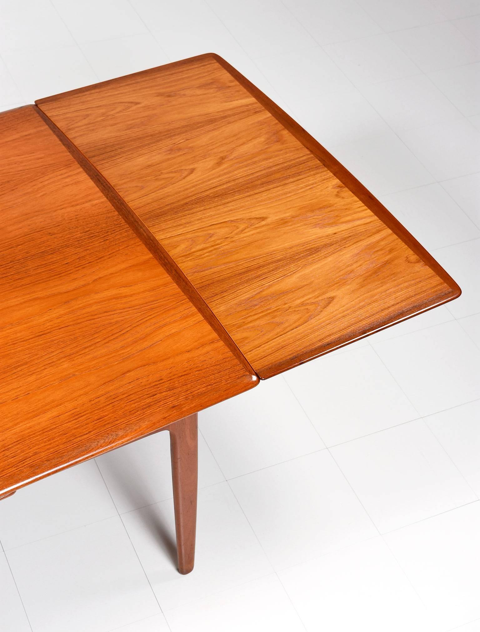 arne vodder table