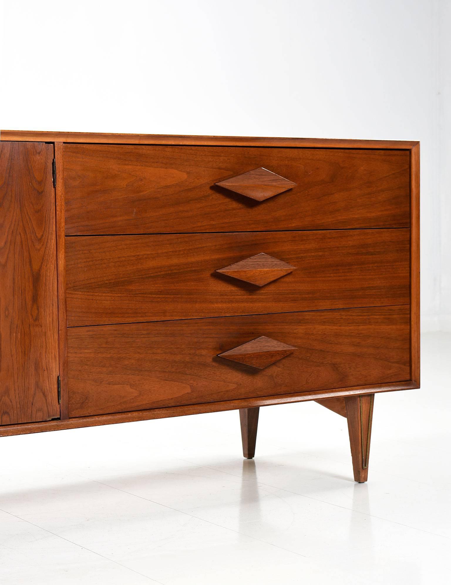 Mid-20th Century Mid-Century Modern Walnut Double Dresser, 1950s