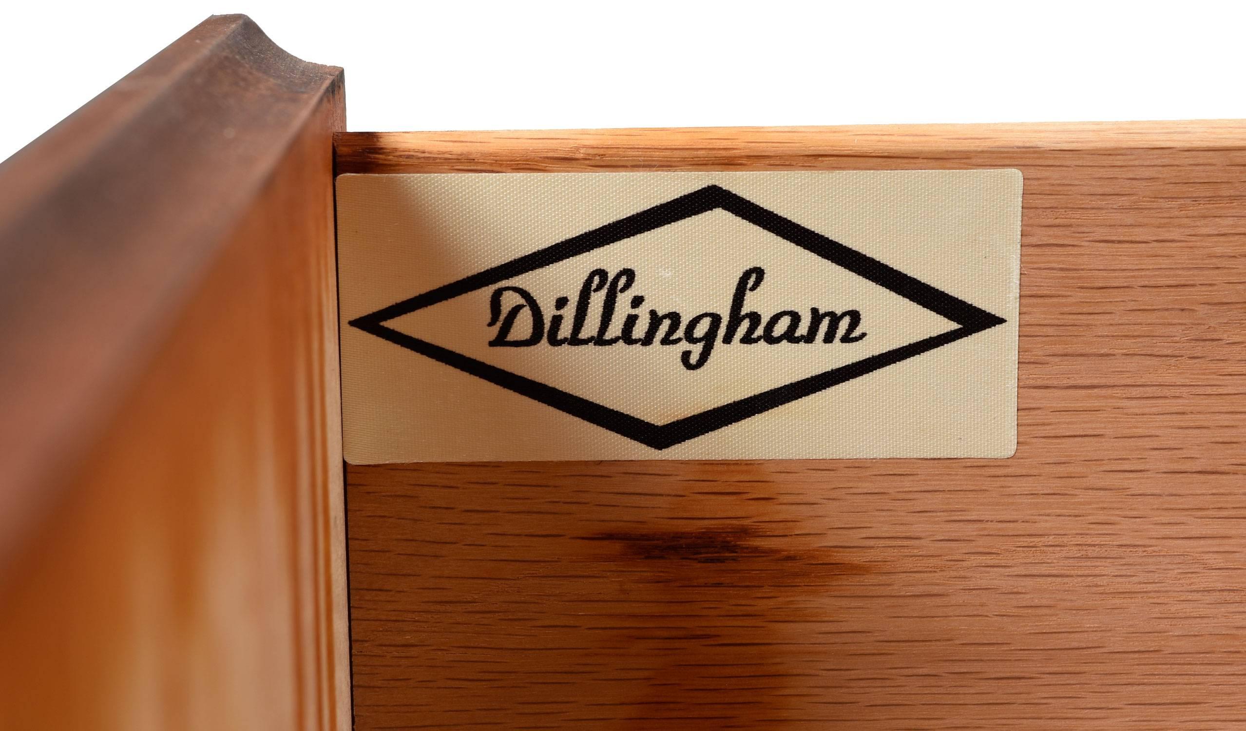 Late 20th Century Dillingham Mid-Century Modern Walnut Dresser Credenza, circa 1970s