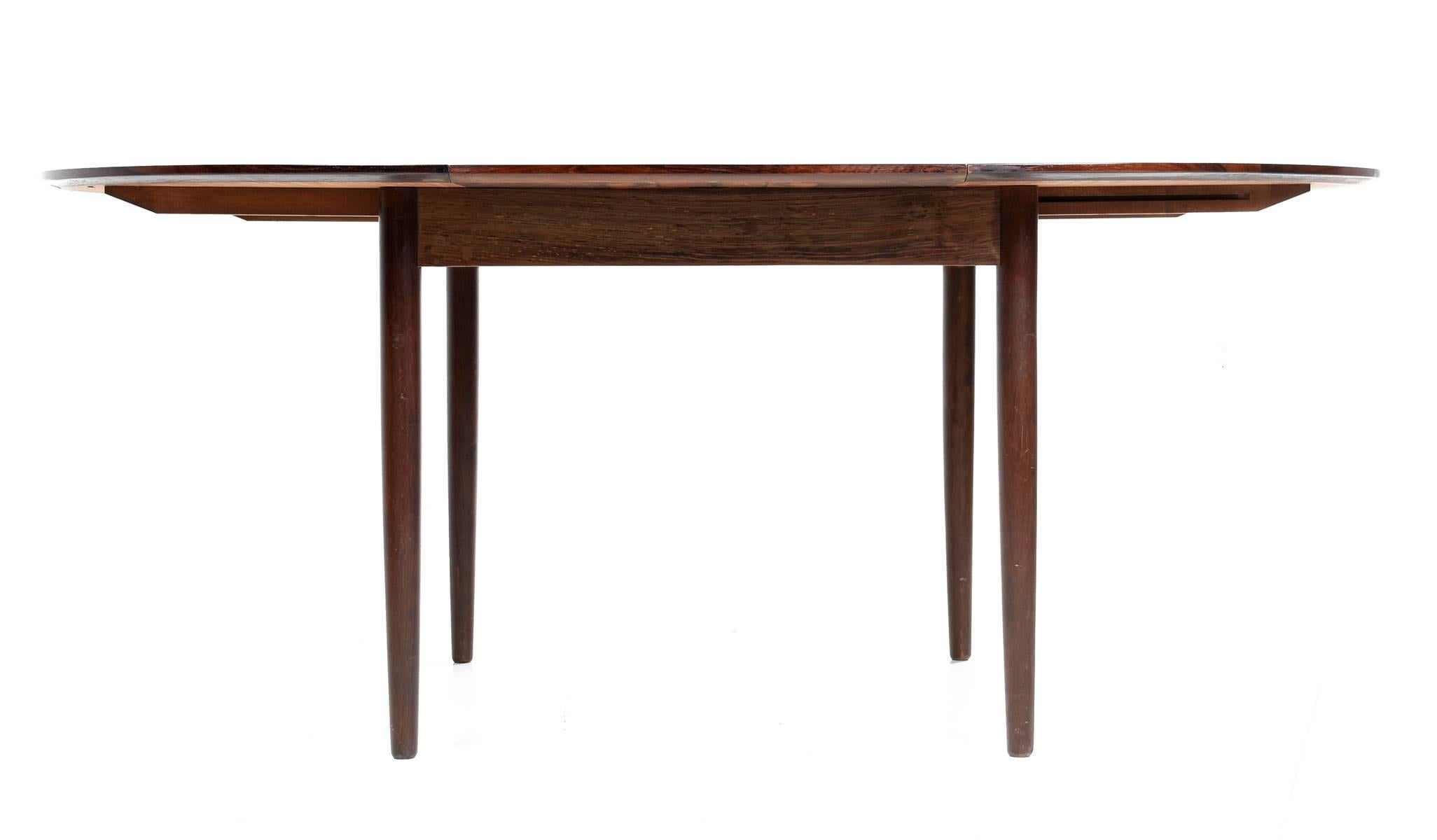 Mid-Century Modern Danish Rosewood Butterfly Leaf Round to Oval Dining Table, 1960s