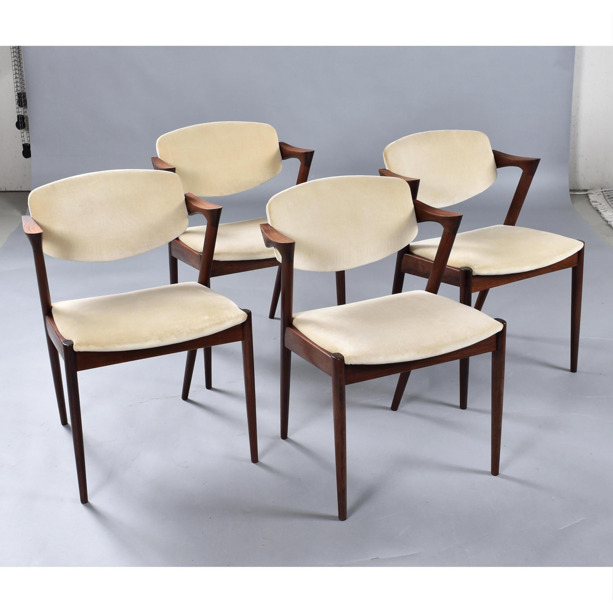 Set di 4 poltrone Kai Kristiansen modello 42 in teak massiccio 