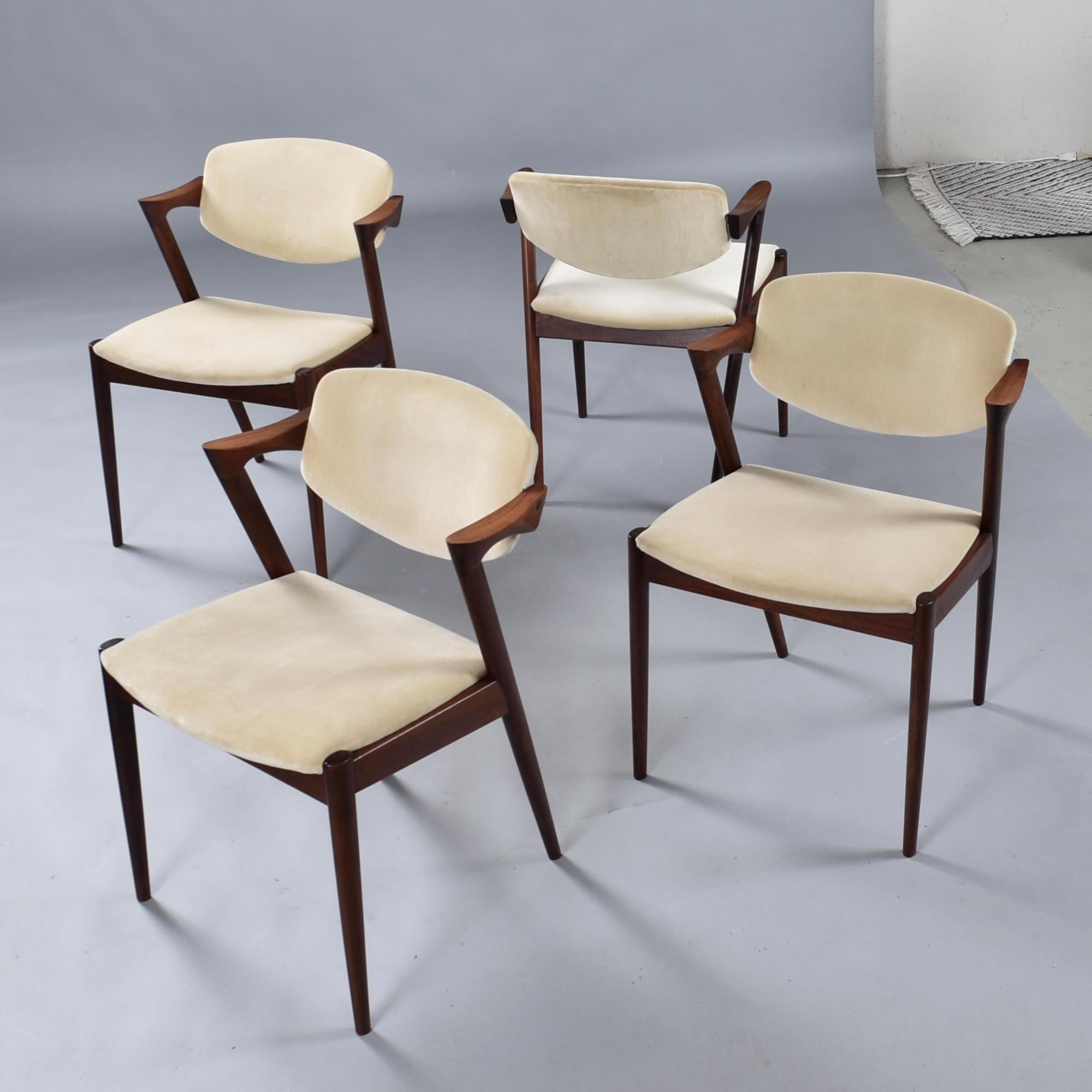Set di 4 poltrone Kai Kristiansen modello 42 in teak massiccio 