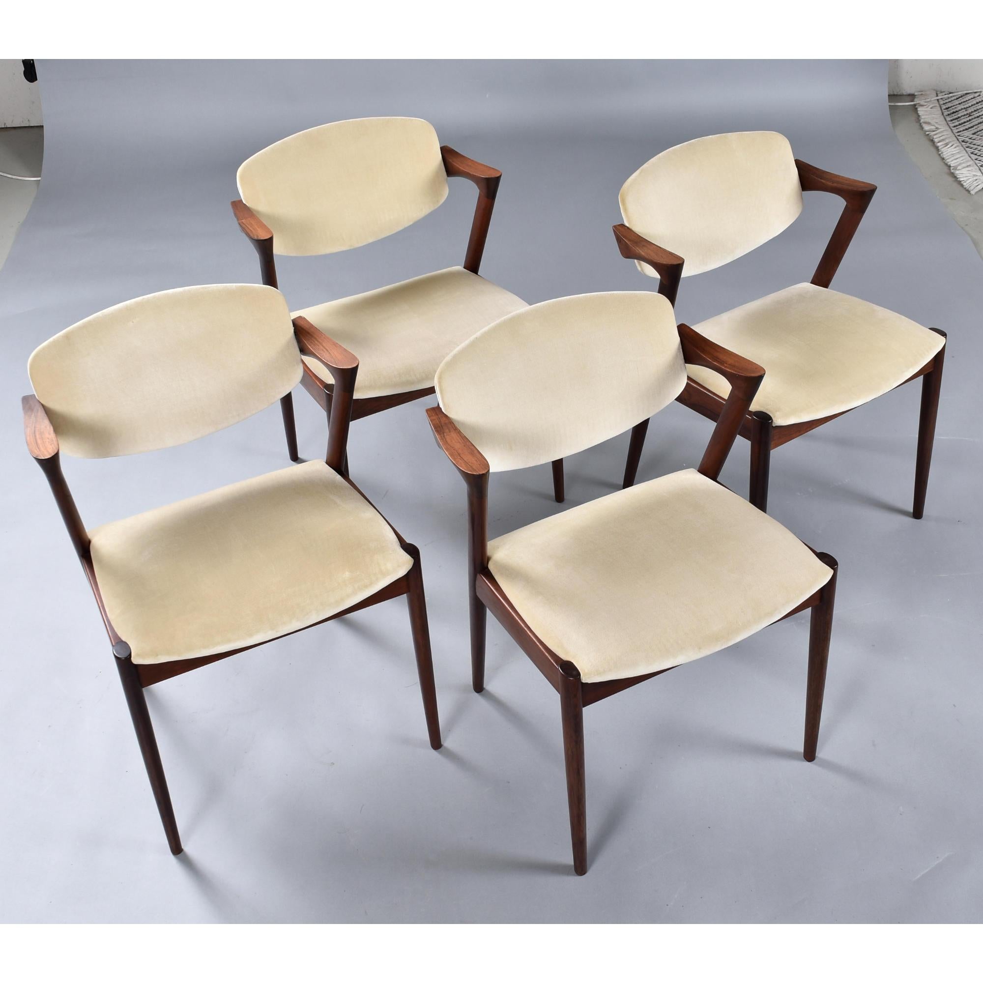 Set di 4 poltrone Kai Kristiansen modello 42 in teak massiccio 