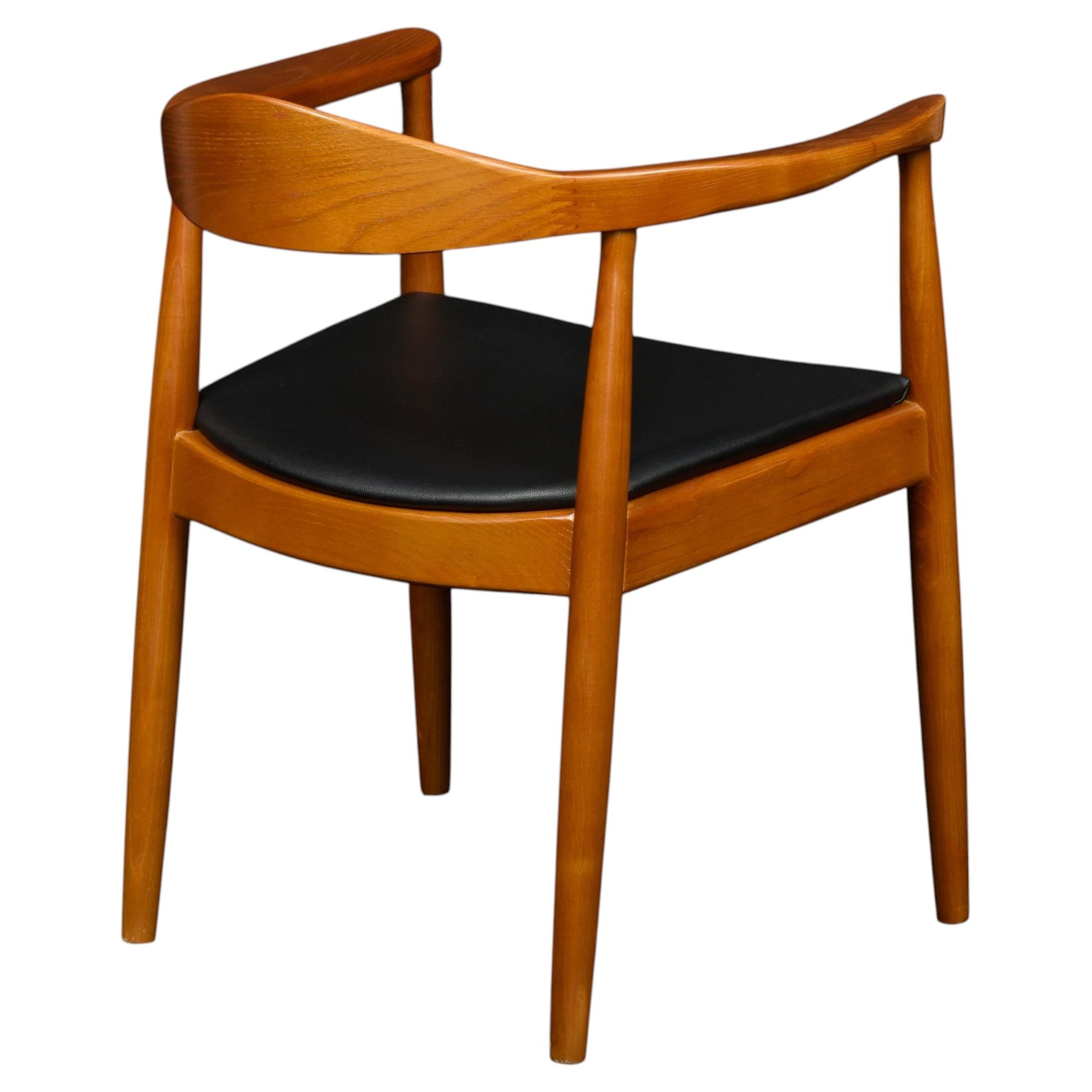Vintage Oak Round Chair in the Style of Hans Wegner