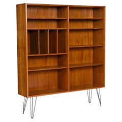 Poul Hundevad Danish Teak Bookcase with Hairpin Legs, Denmark, 1960s