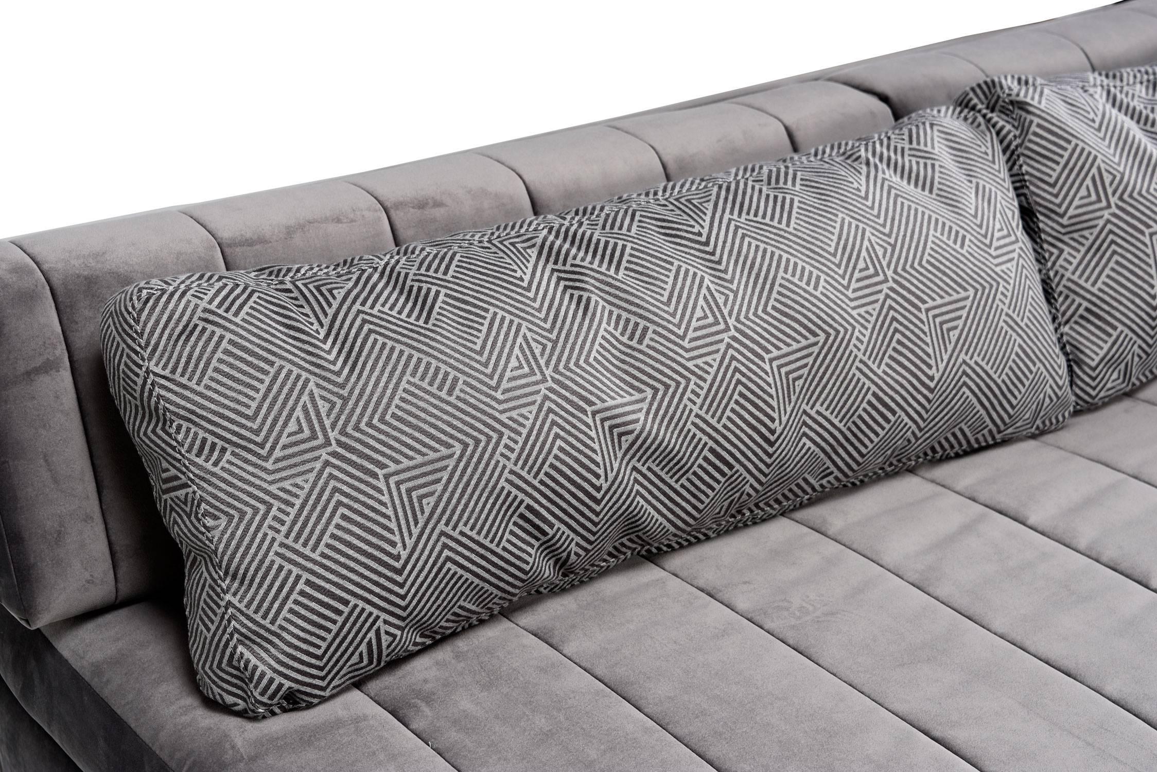 Custom Made Modern Modular Grau Samt Daybed Sofa 1