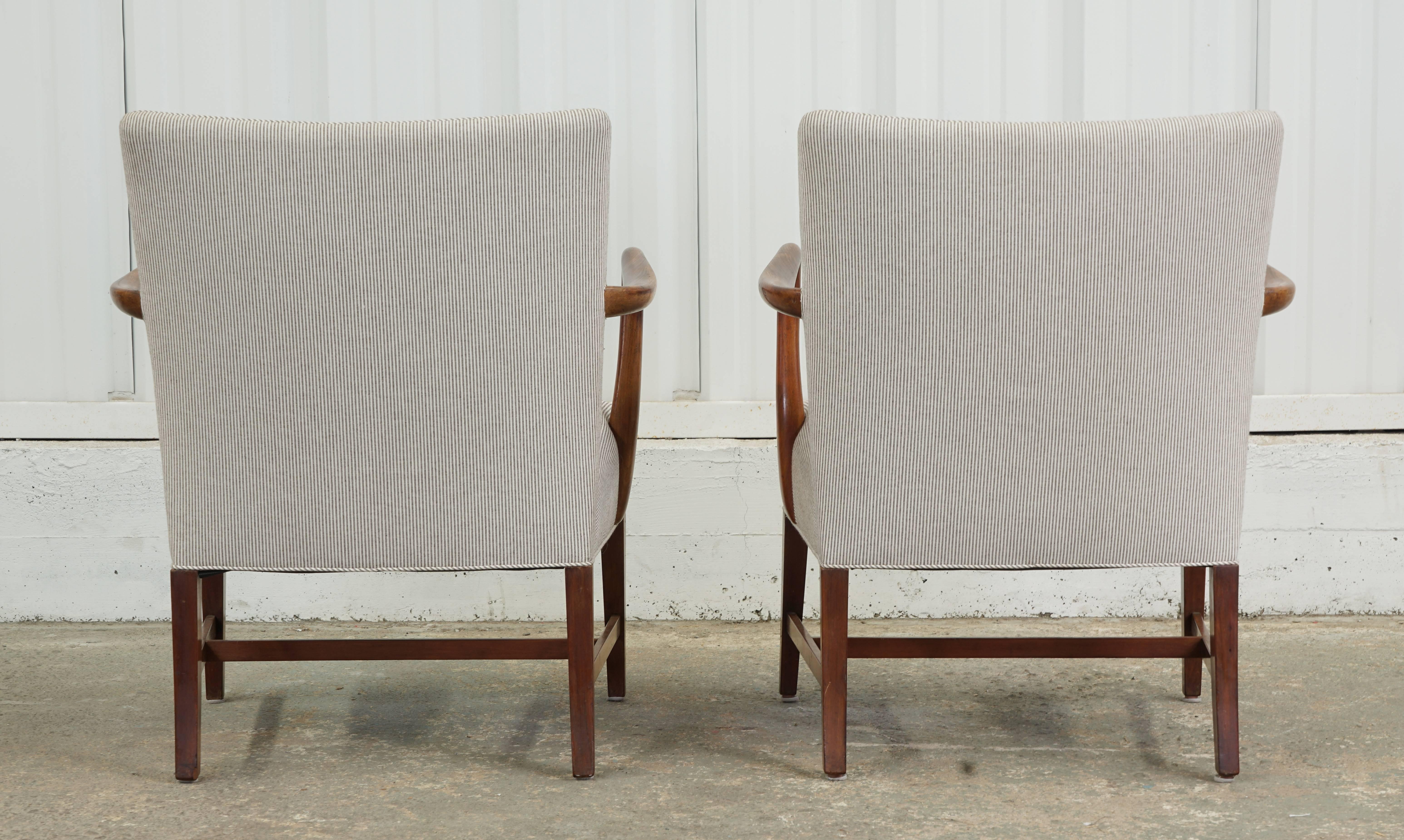 Mid-20th Century Pair of 1950s Danish Armchairs in the Manner of Jakob Kjaer