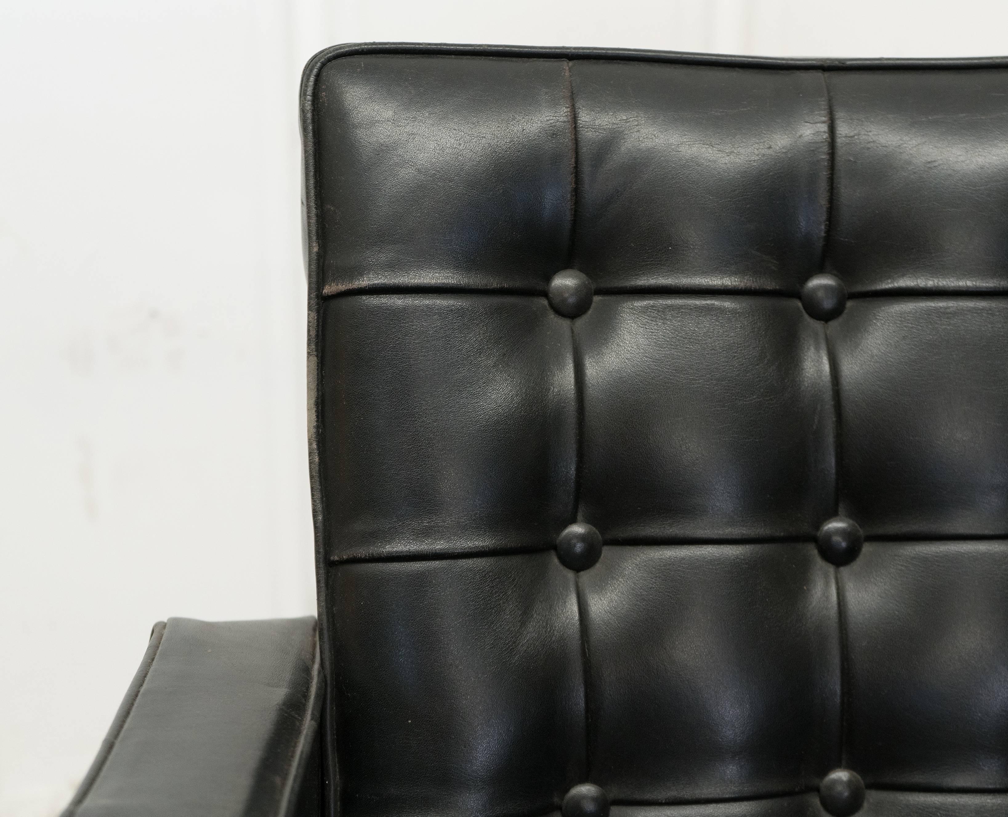 Vintage Vincent Cafiero for Knoll Black Leather Swivel Desk Armchair In Good Condition In Los Angeles, CA