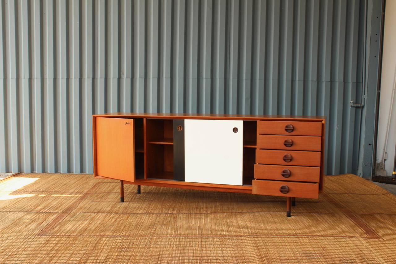 Danish Modern Credenza with Reversible Doors In Excellent Condition In Los Angeles, CA