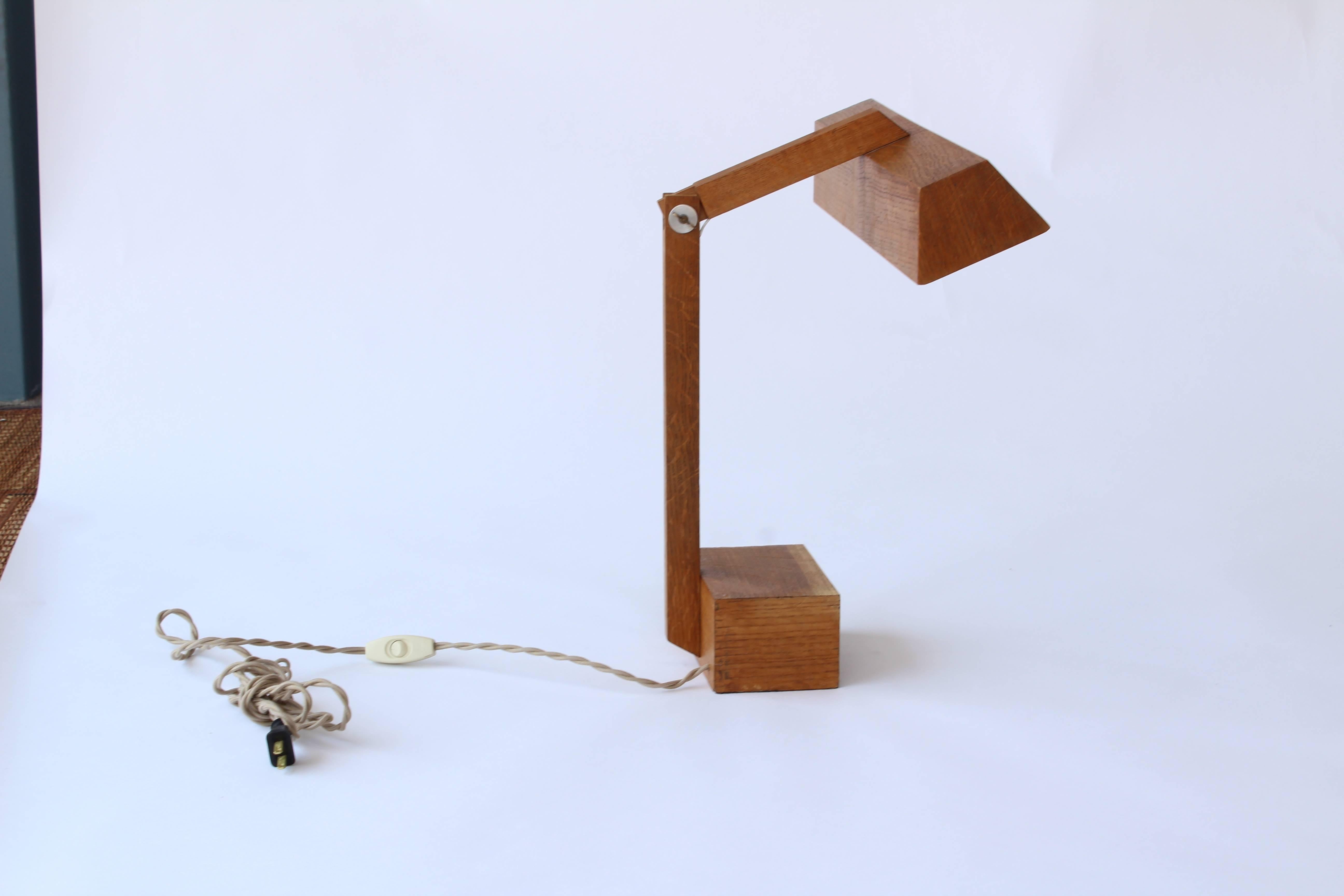 Vintage Adjustable Wooden French Desk Lamp In Excellent Condition In Los Angeles, CA