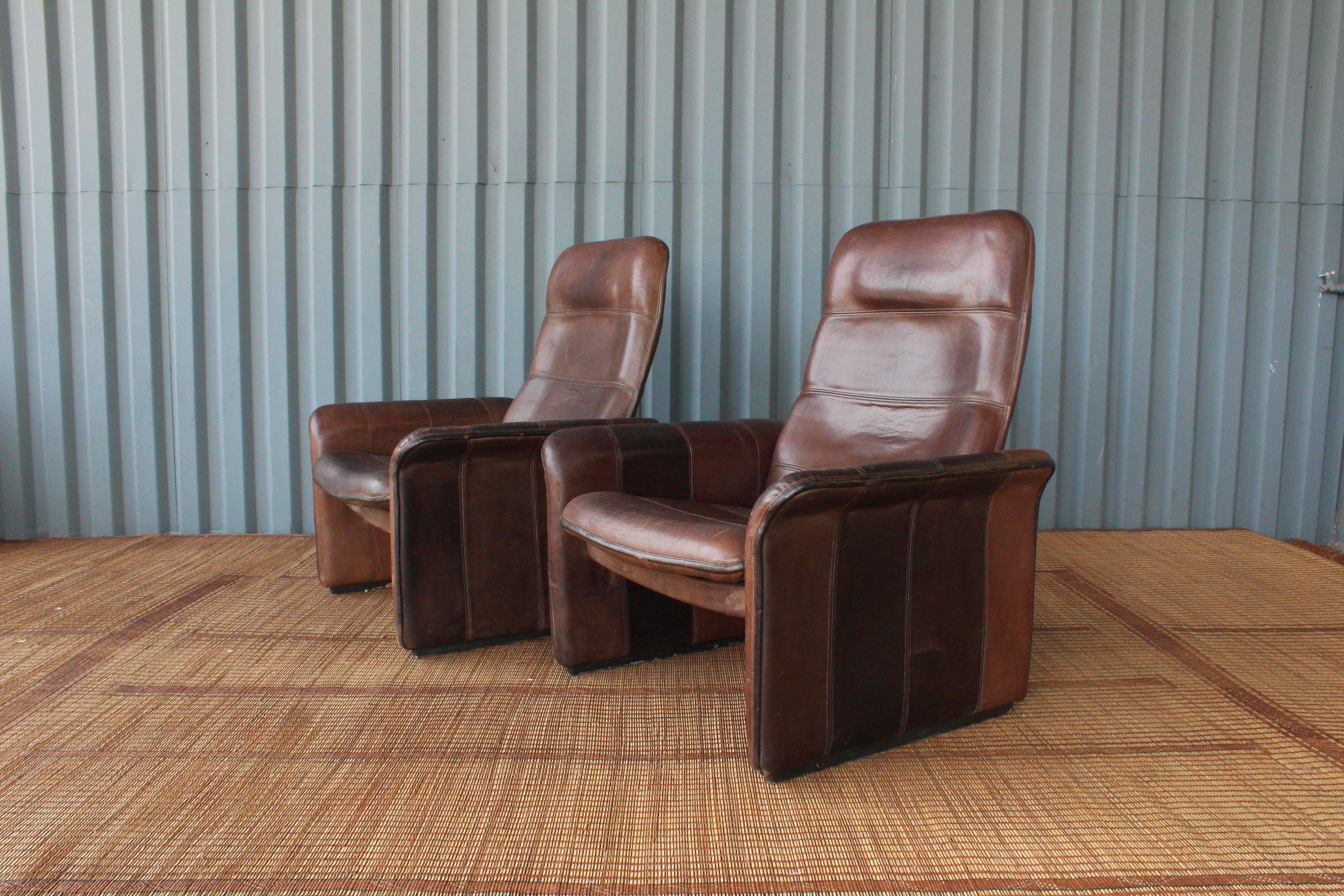 Mid-Century Modern Pair of Leather DS-50 De Sede Reclining Chairs