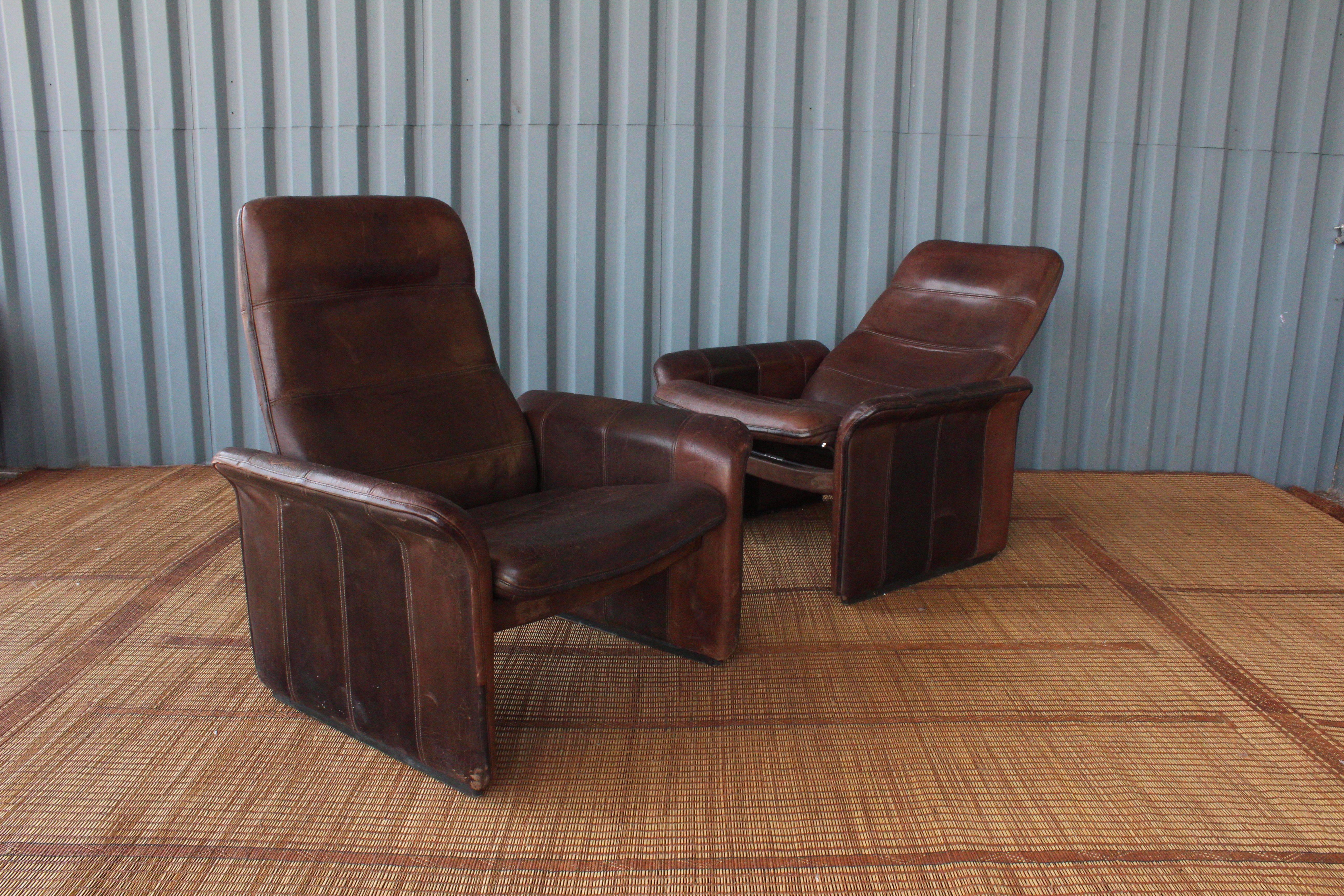 Pair of Leather DS-50 De Sede Reclining Chairs In Good Condition In Los Angeles, CA