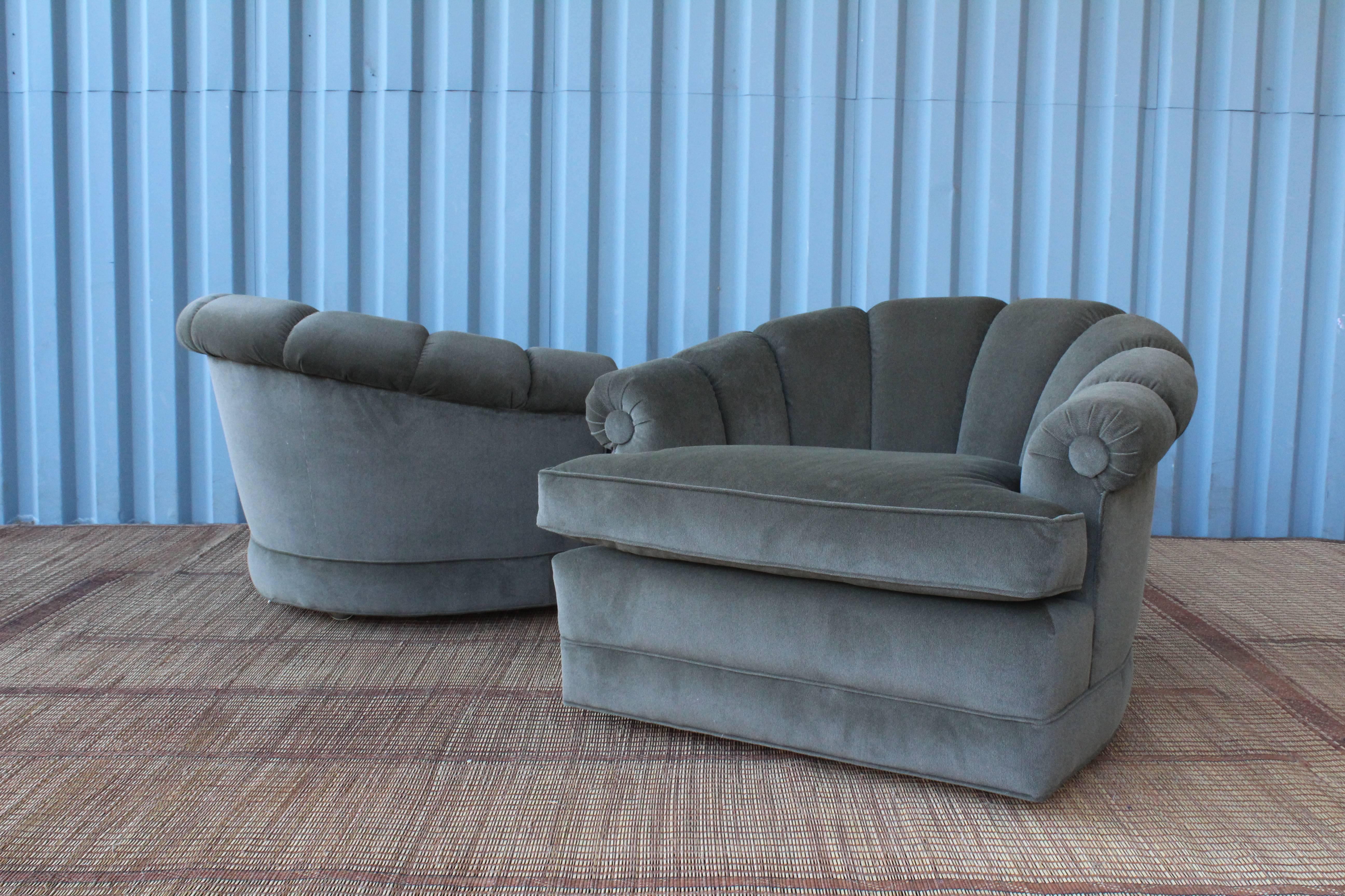 Pair of 1970s Barrel Back Tub Chairs on Rolling Casters In Excellent Condition In Los Angeles, CA