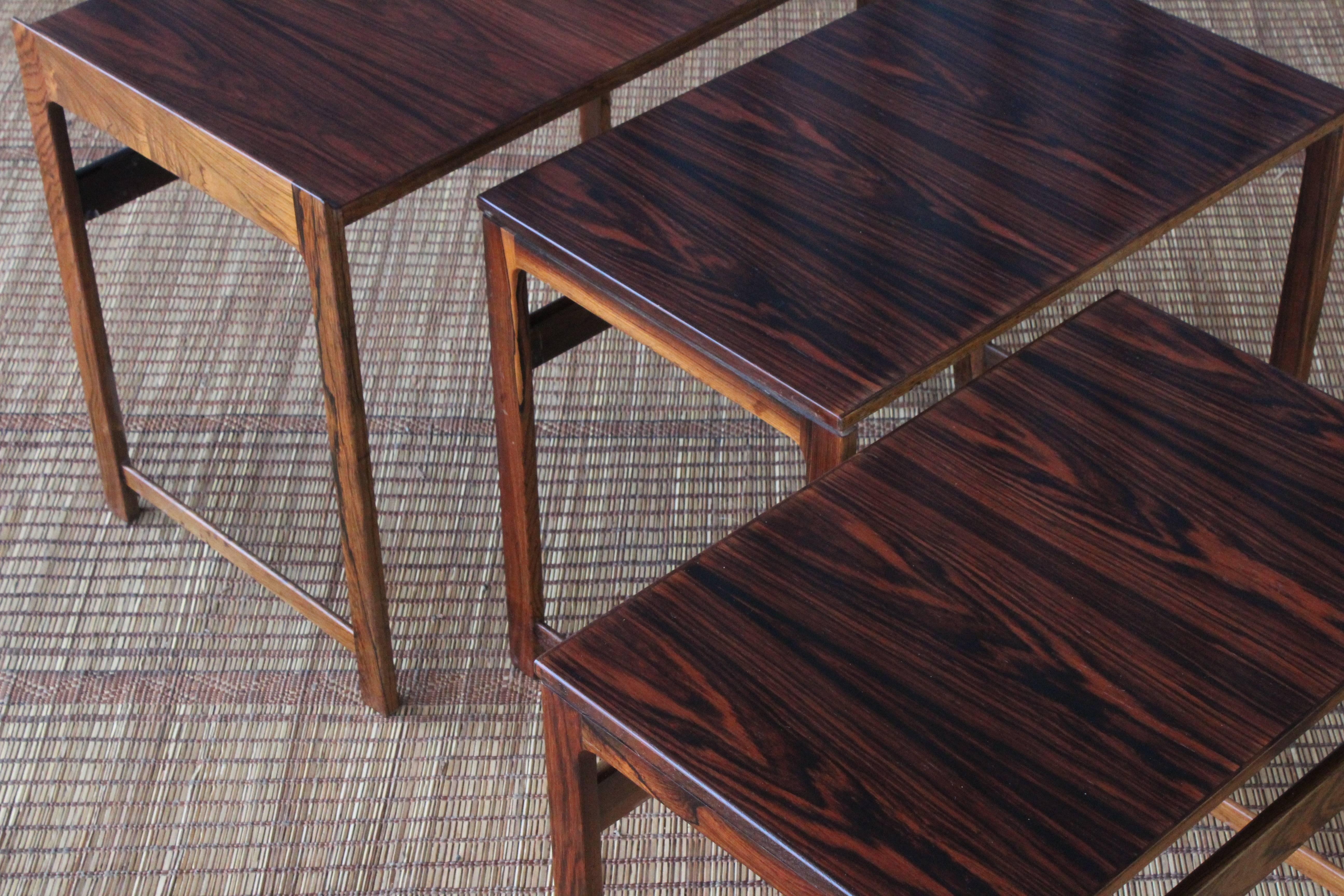 Set of Three Danish Nesting Tables in Rosewood In Excellent Condition In Los Angeles, CA