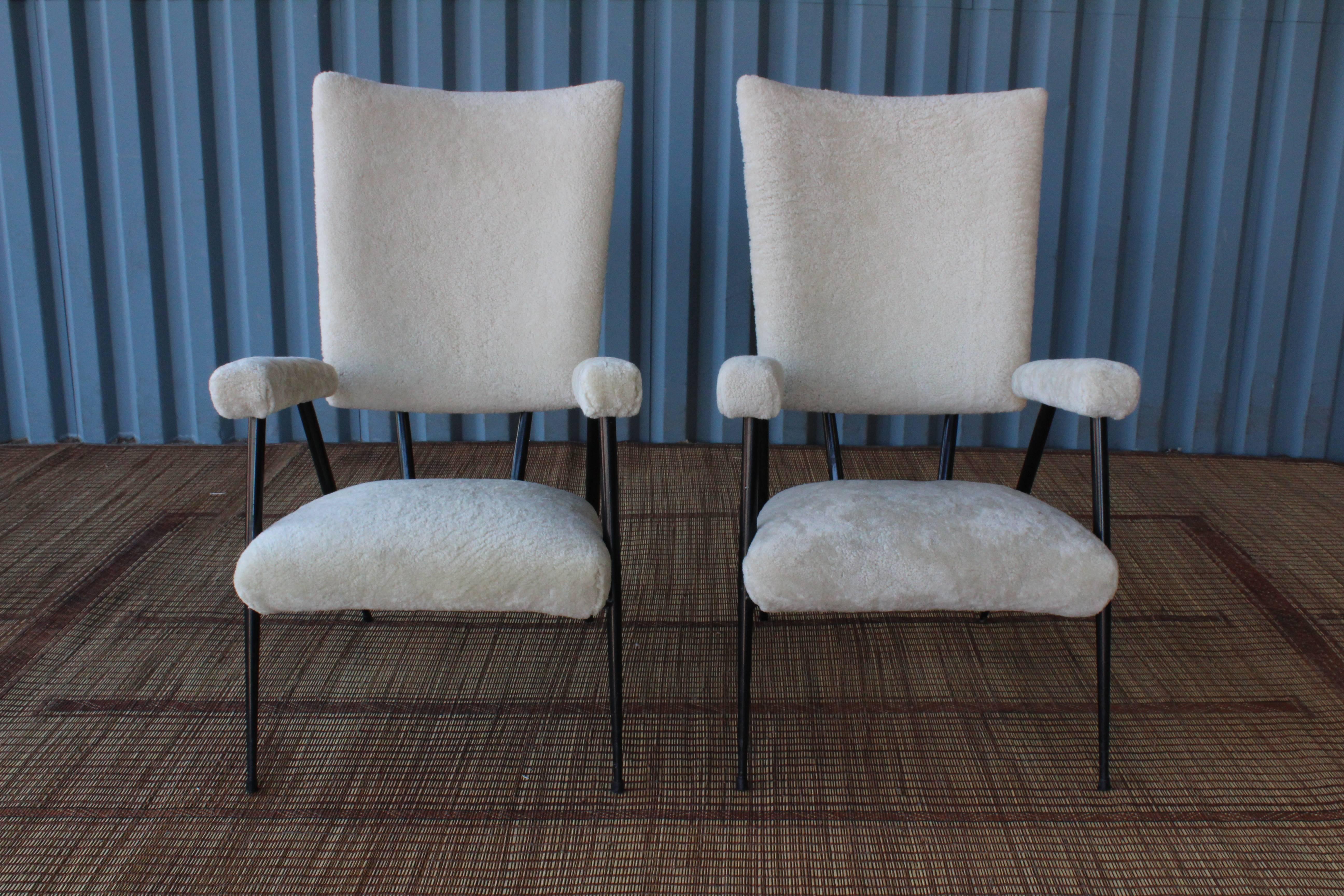 Mid-20th Century Pair of Metal Frame Armchairs in Sheepskin, Italy, 1960s