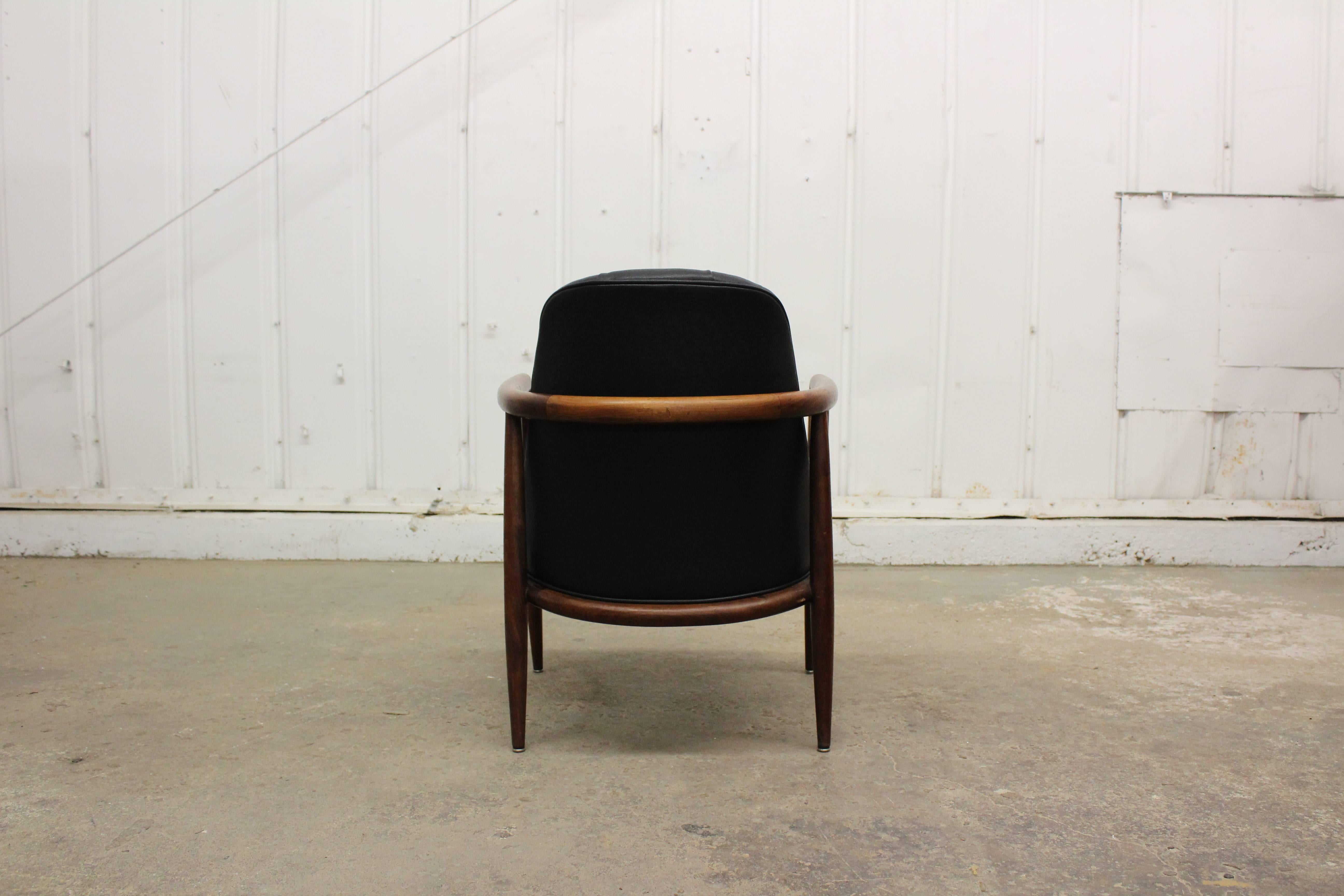 Armchair by T.H. Robsjohn-Gibbings 3
