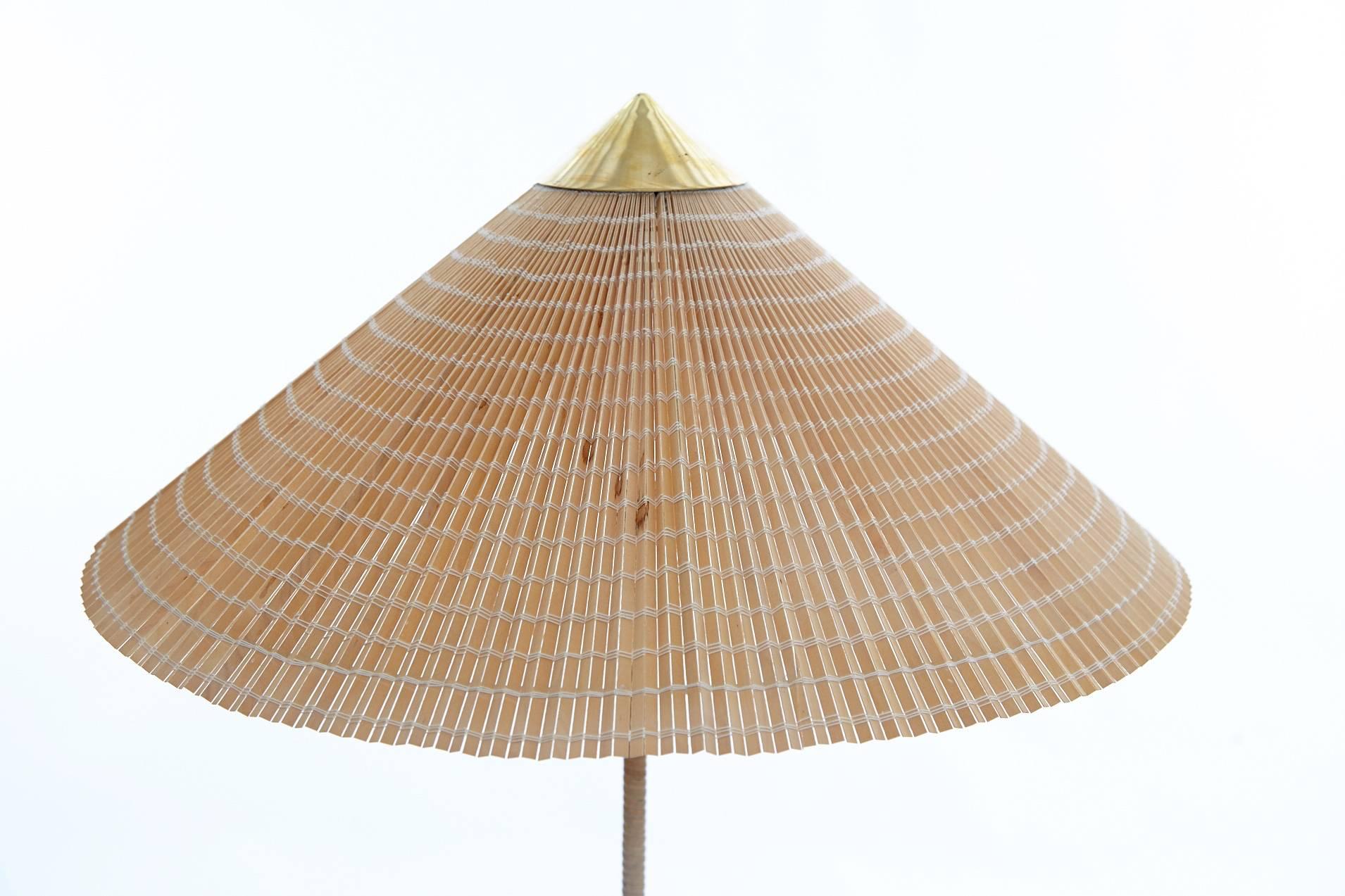 Paavo Tynell Chinese Hat Floor Lamp, Taito Oy, 1940s, Finland In Good Condition In London, GB