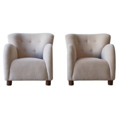 Superbe paire de fauteuils de salon, nouvellement tapissés en pure alpaga