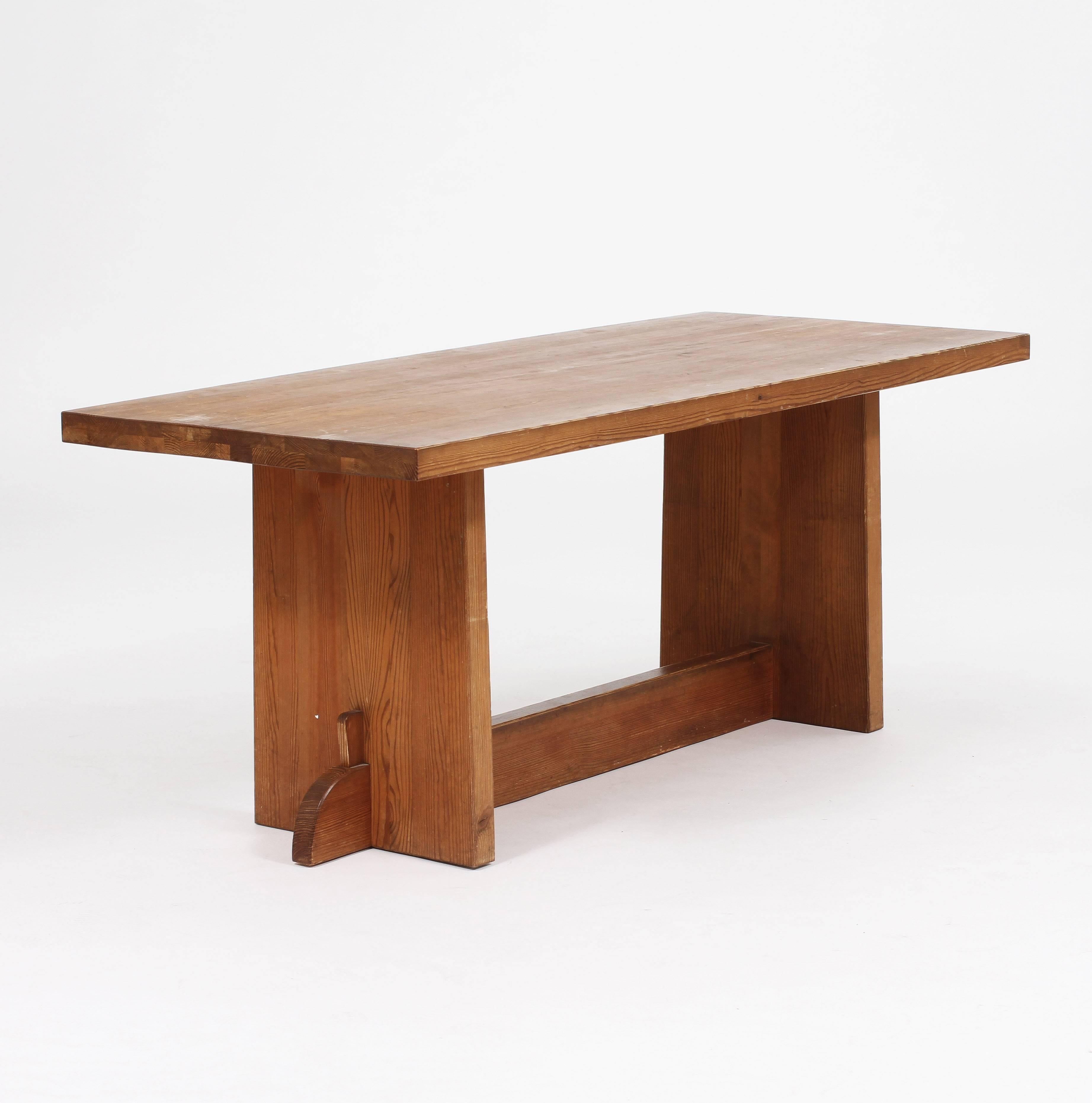 Pine Axel Einar Hjorth Lovo Table