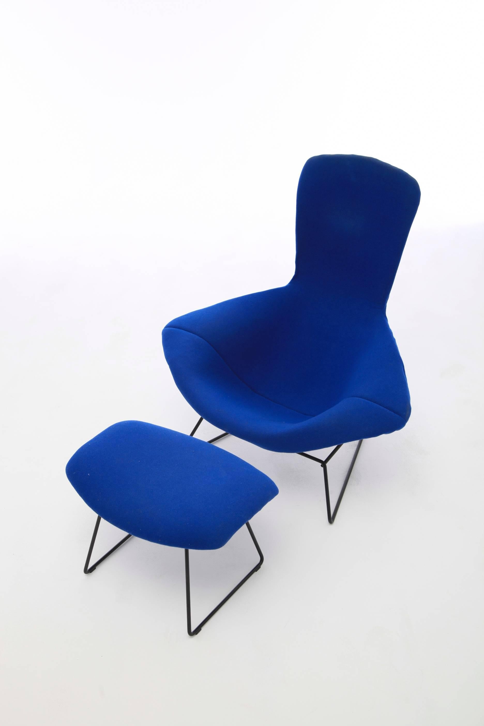 Harry Bertoia Bird Chair and Ottoman In Good Condition In London, GB