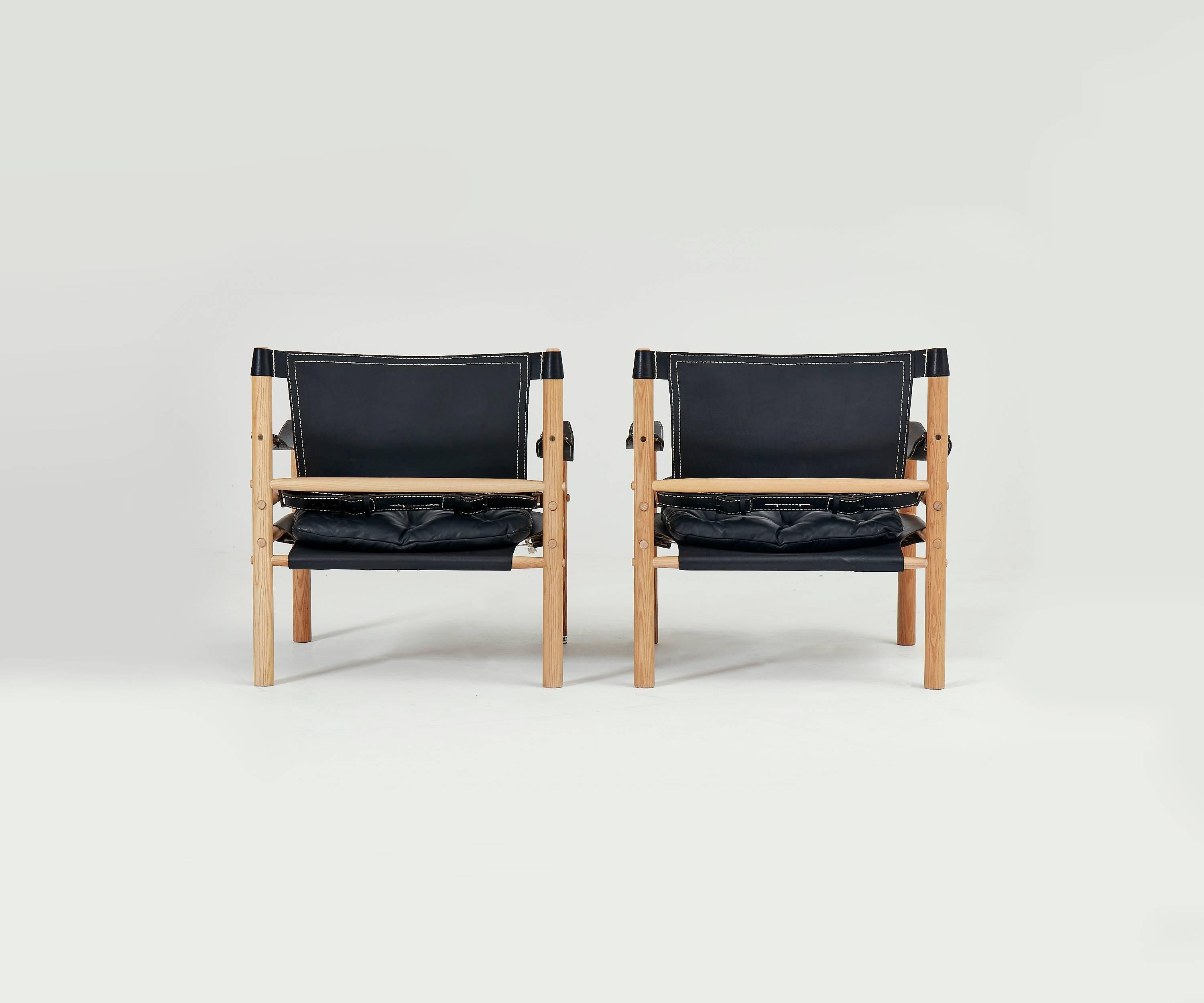 Mid-Century Modern Pair of Arne Norell 