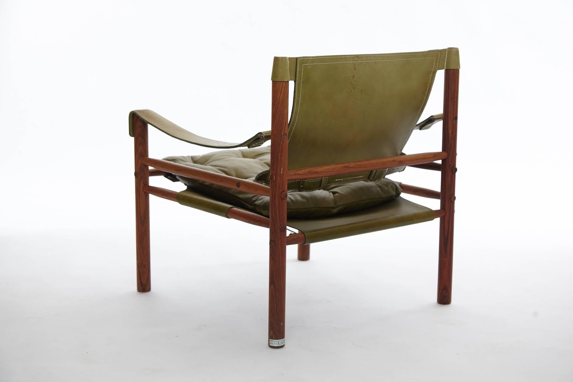 Mid-Century Modern Arne Norell Safari Chair, Green Leather and Rosewood, Sweden, 1970s