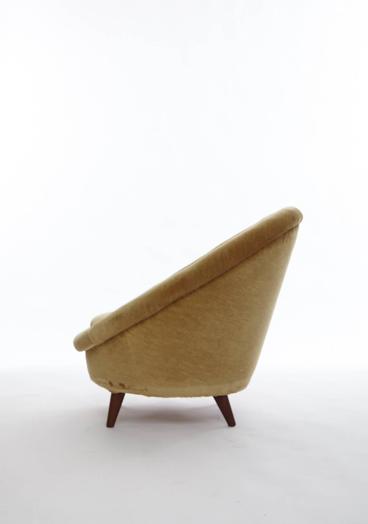 Mid-Century Modern 1950s Norwegian Egg Chair