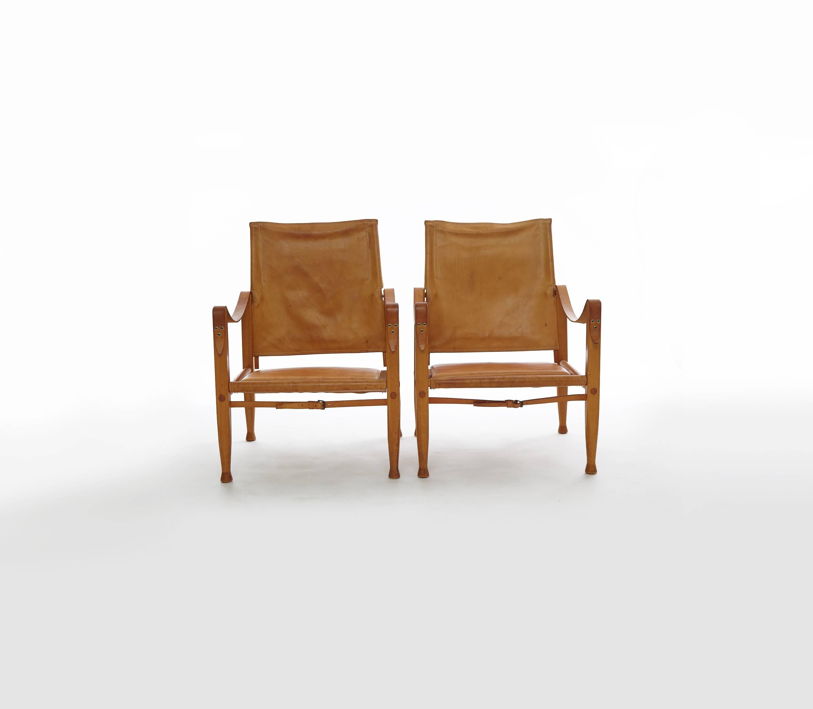 20th Century Pair of Kaare Klint Safari Chairs in Tan Leather, Made by Rud Rasmussen, Denmark
