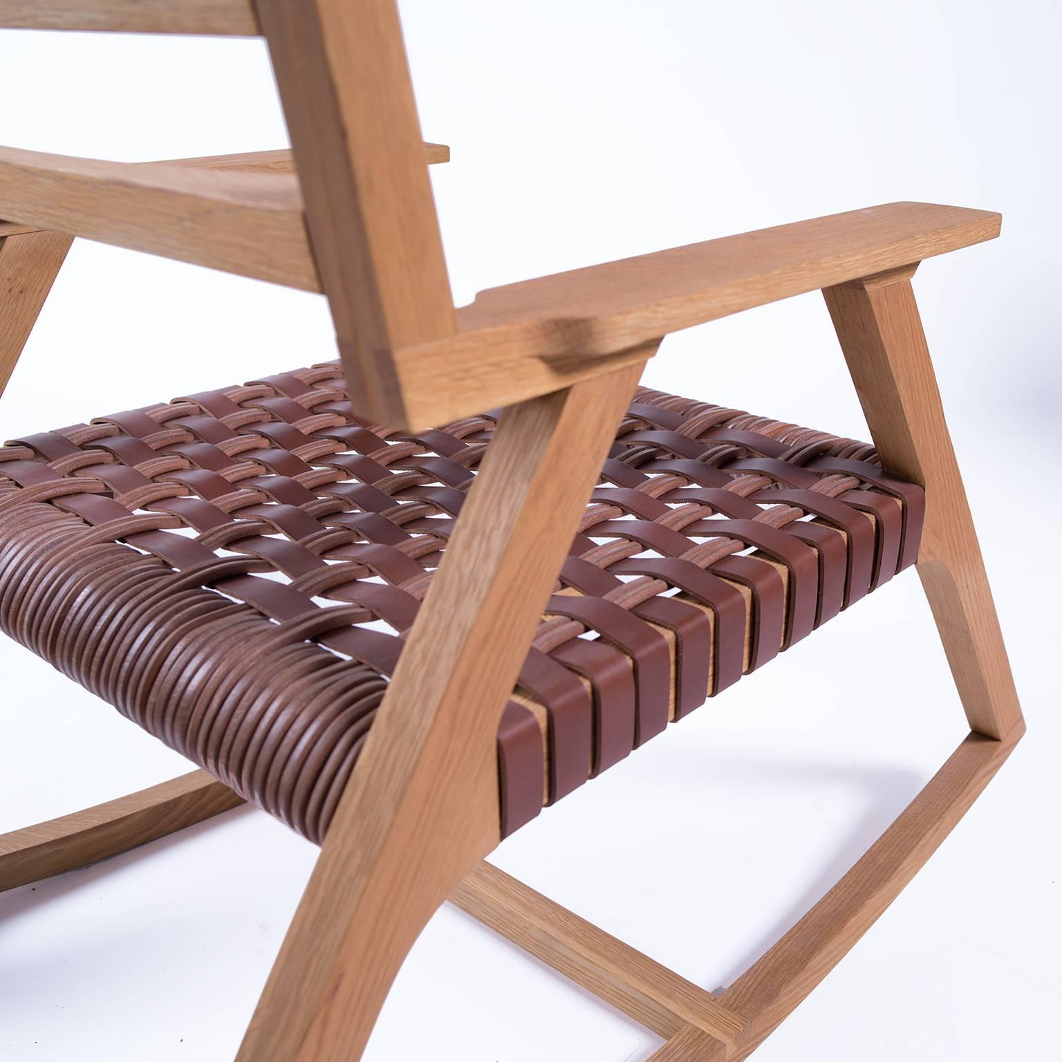 Giacomo Rocking Chair in Oak with Woven Leather Seat (Nordamerikanisch) im Angebot