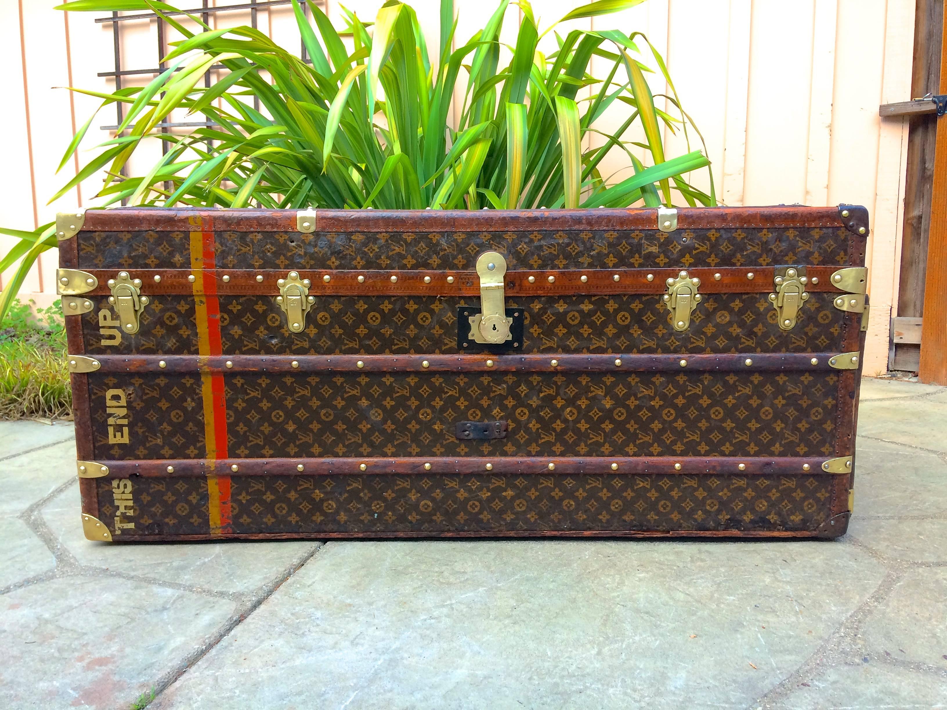 Antiquelarge Louis Vuitton Steamer Wardrobe Trunk Purse Bag Hermes Goyard Gucci In Excellent Condition For Sale In Carmel-by-the-sea, CA