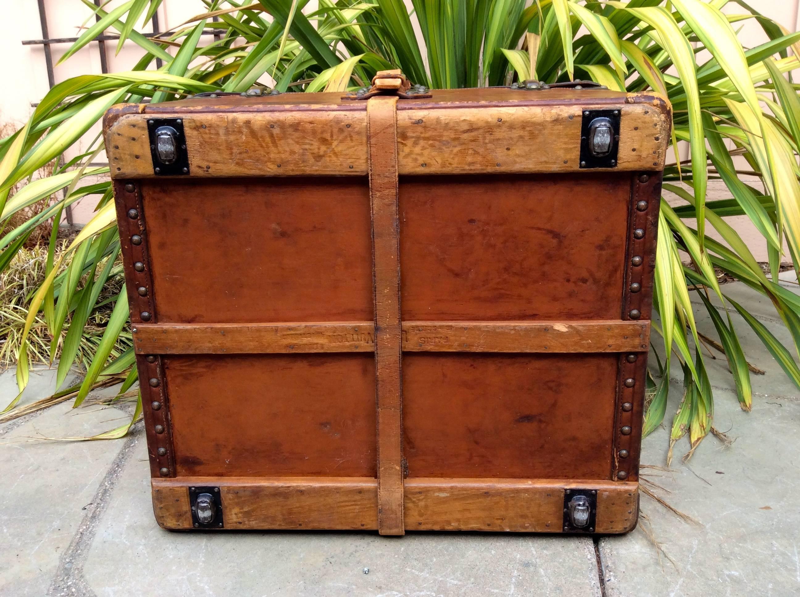 Louis Vuitton Antique Leather Steamer Trunk  Goyard era Purse bag suitcase art  For Sale 2