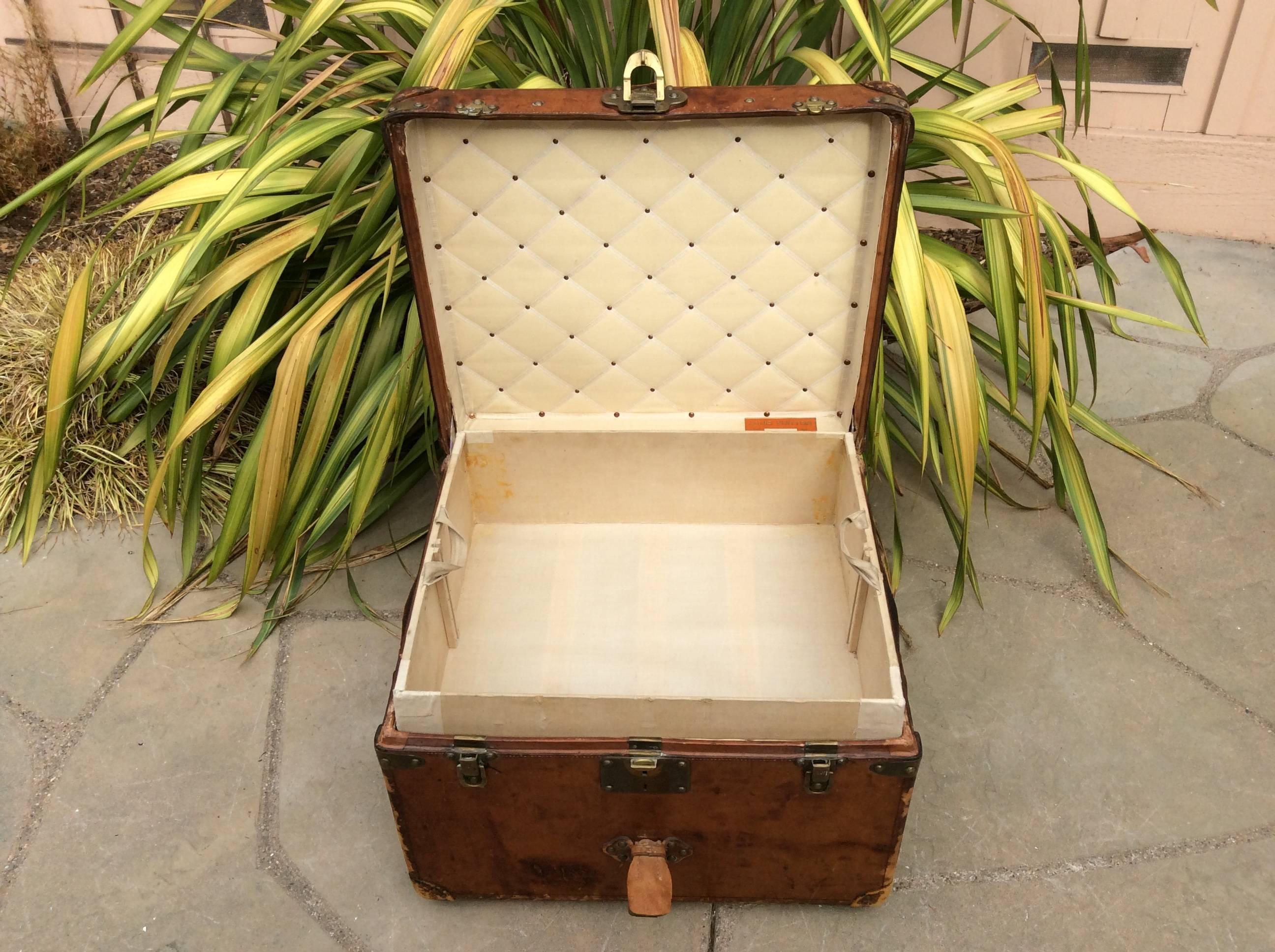 Louis Vuitton Antique Leather Steamer Trunk  Goyard era Purse bag suitcase art  For Sale 3