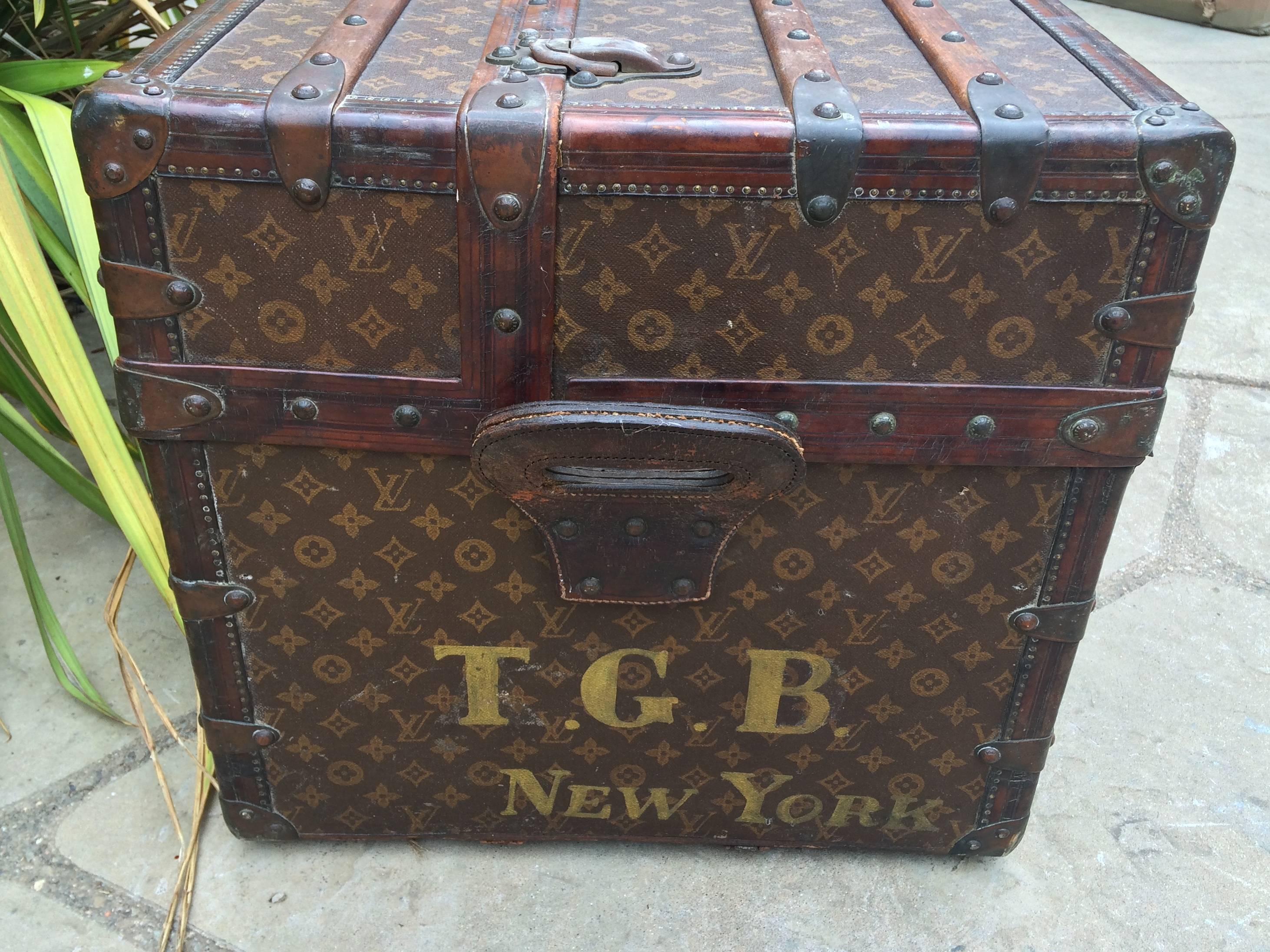 1920's Louis Vuitton Ideal Monogram Steamer Trunk  Goyard era Purse bag suitcase In Excellent Condition For Sale In Carmel-by-the-sea, CA