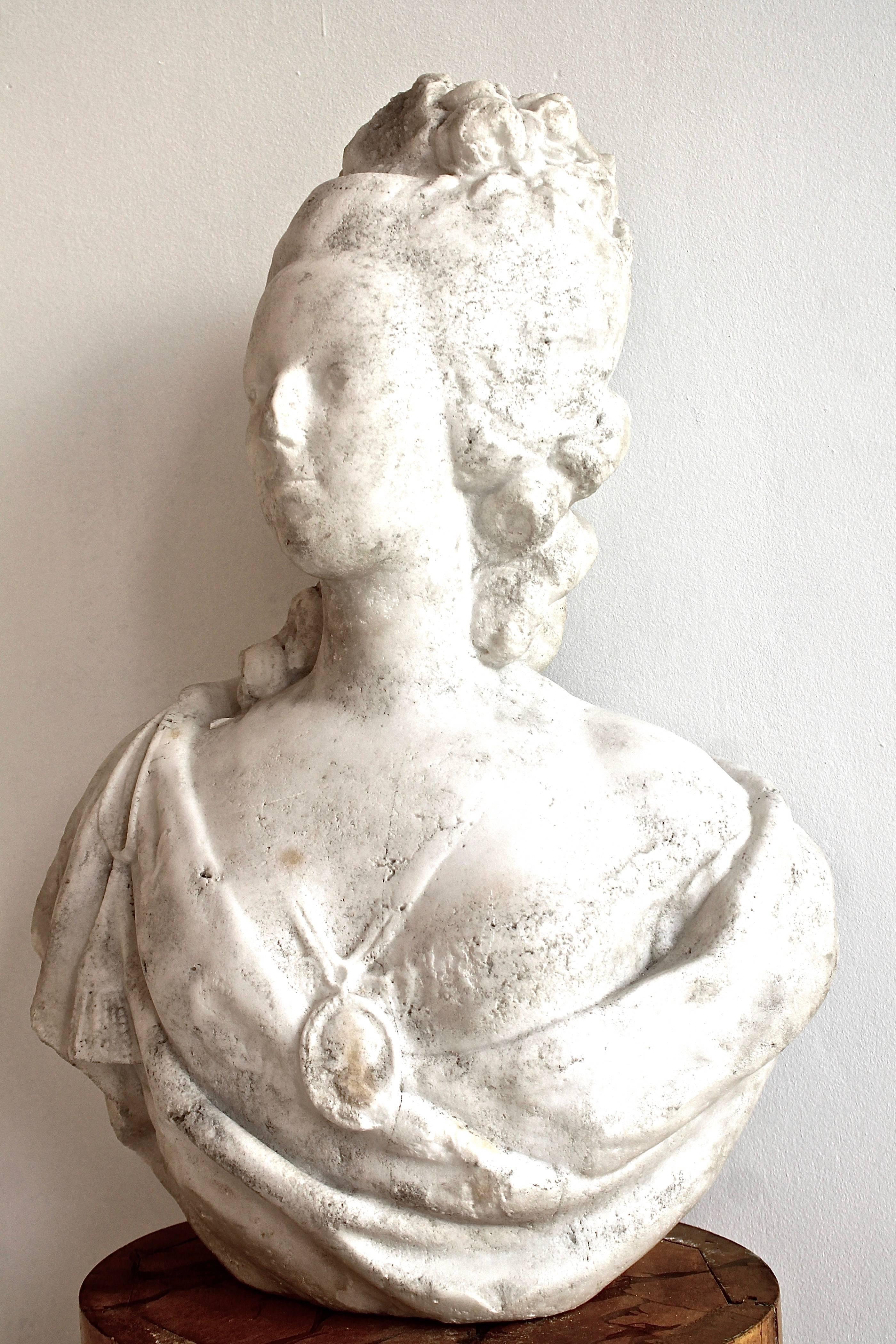 Statuary Marble 18th Century White Marble Bust of Queen Marie-Antoinette For Sale