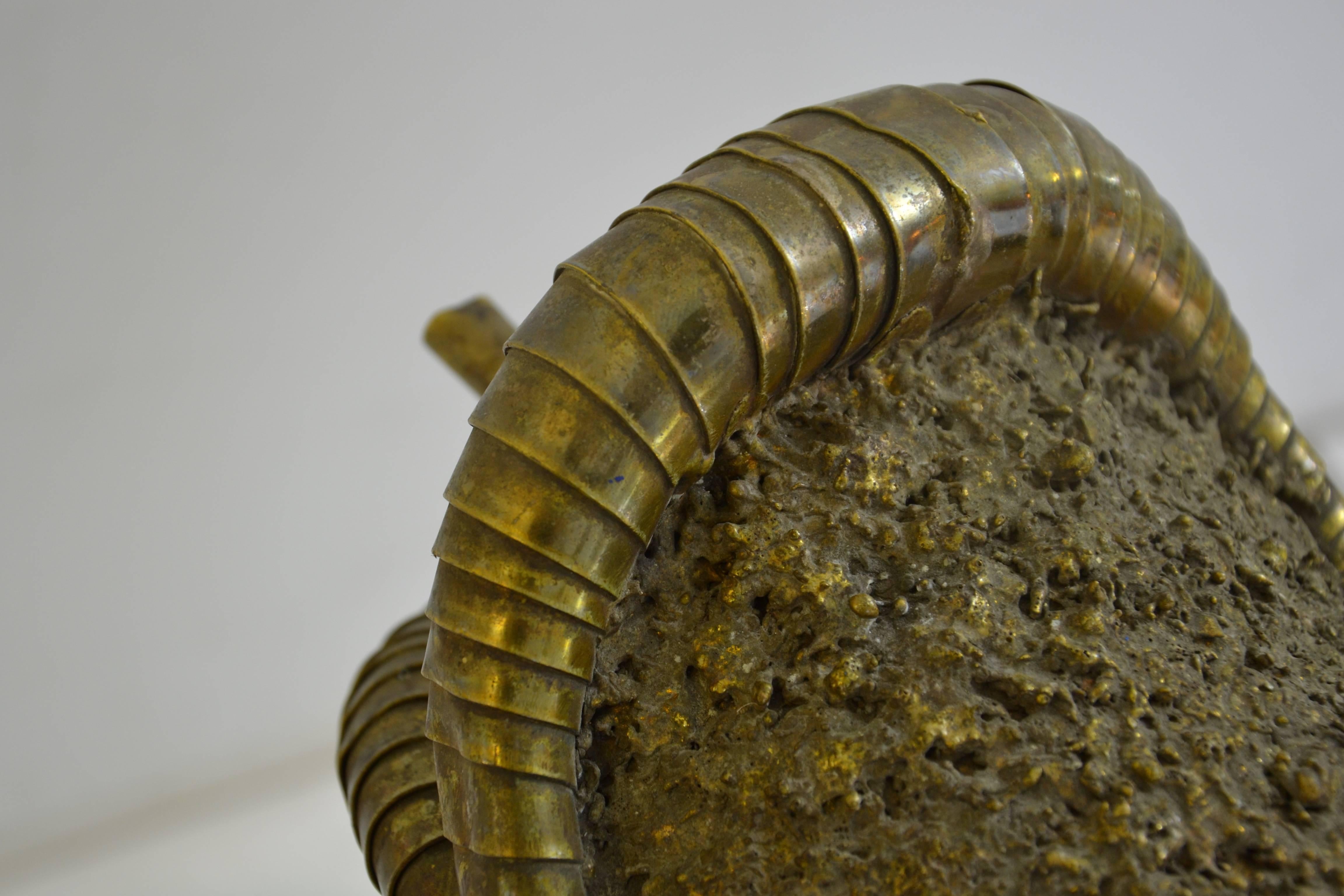 Decorative 1970s Fish Fountain in Brass on Stone Pedestal In Good Condition In Brussels, BE