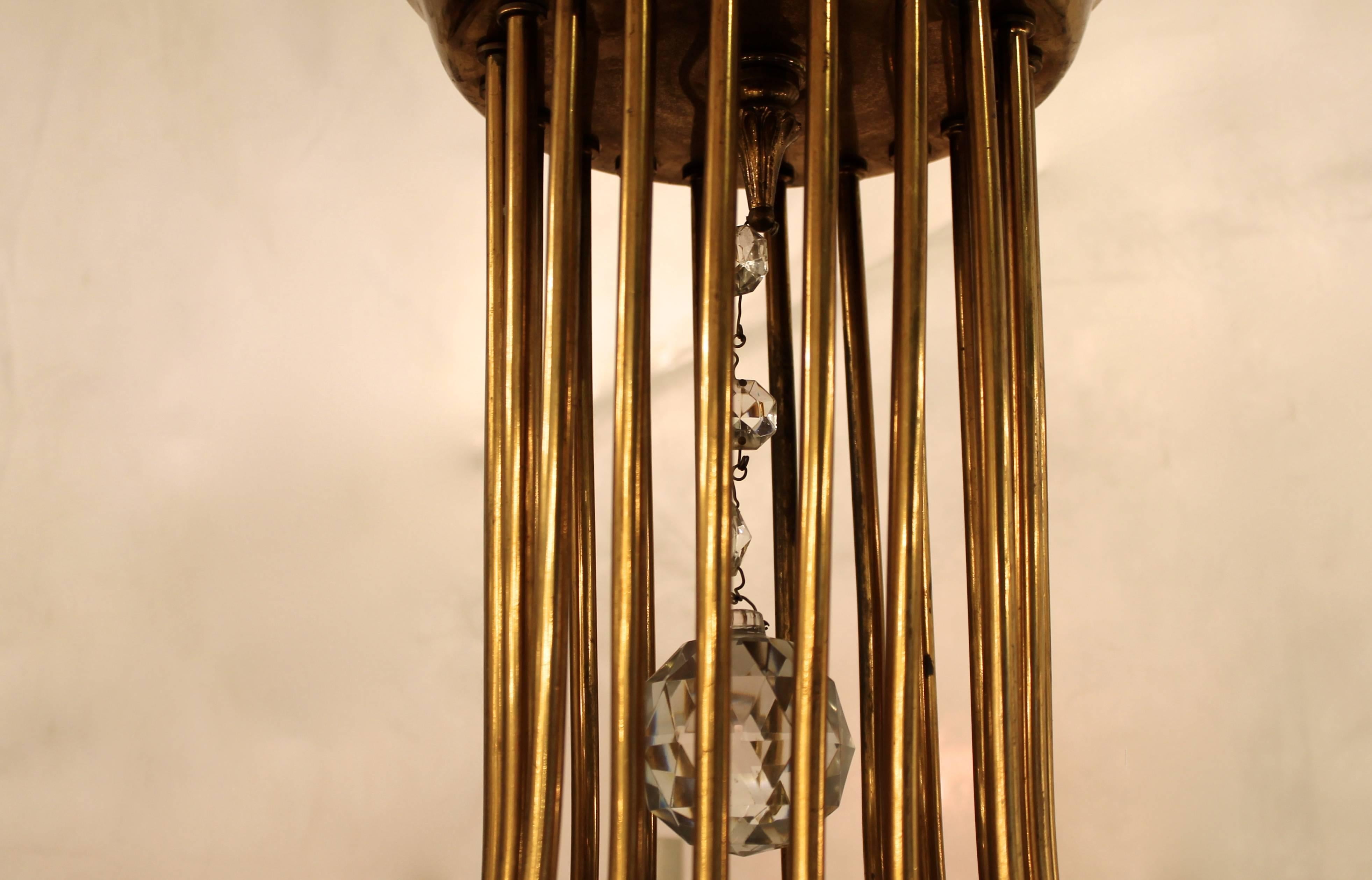 1950s Pendant Chandelier in Giltbronze by Italian Designer Oscar Torlasco  In Good Condition For Sale In Brussels, BE