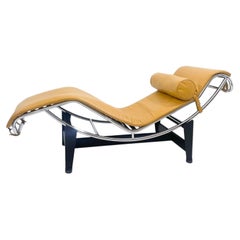 Fauteuil Le Corbusier LC4 pour Cassina, cuir cognac, Italie