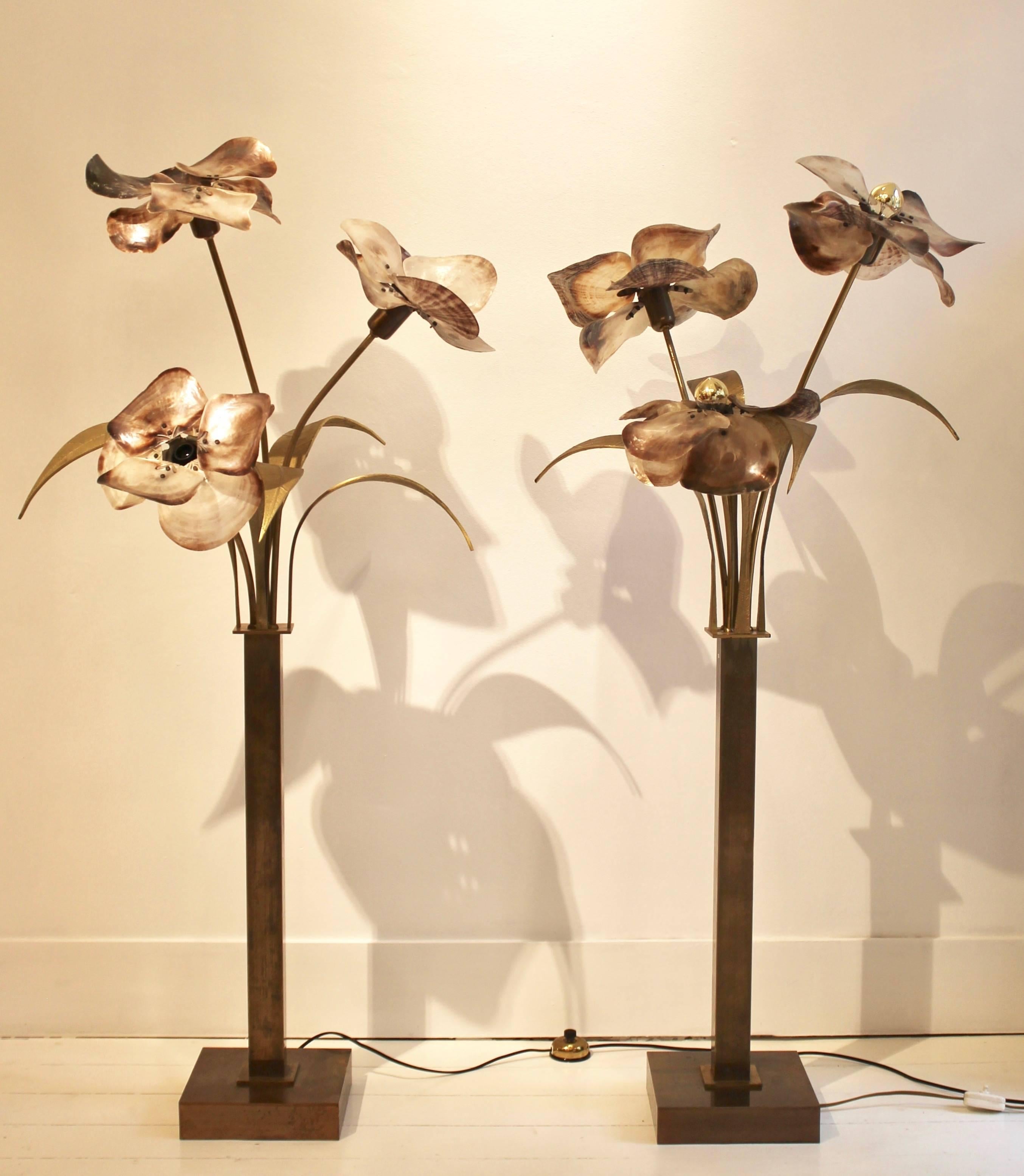 Pair of Lamps in Bronze and Nacre by Belgian Designer Willy Daro, 1970s 2