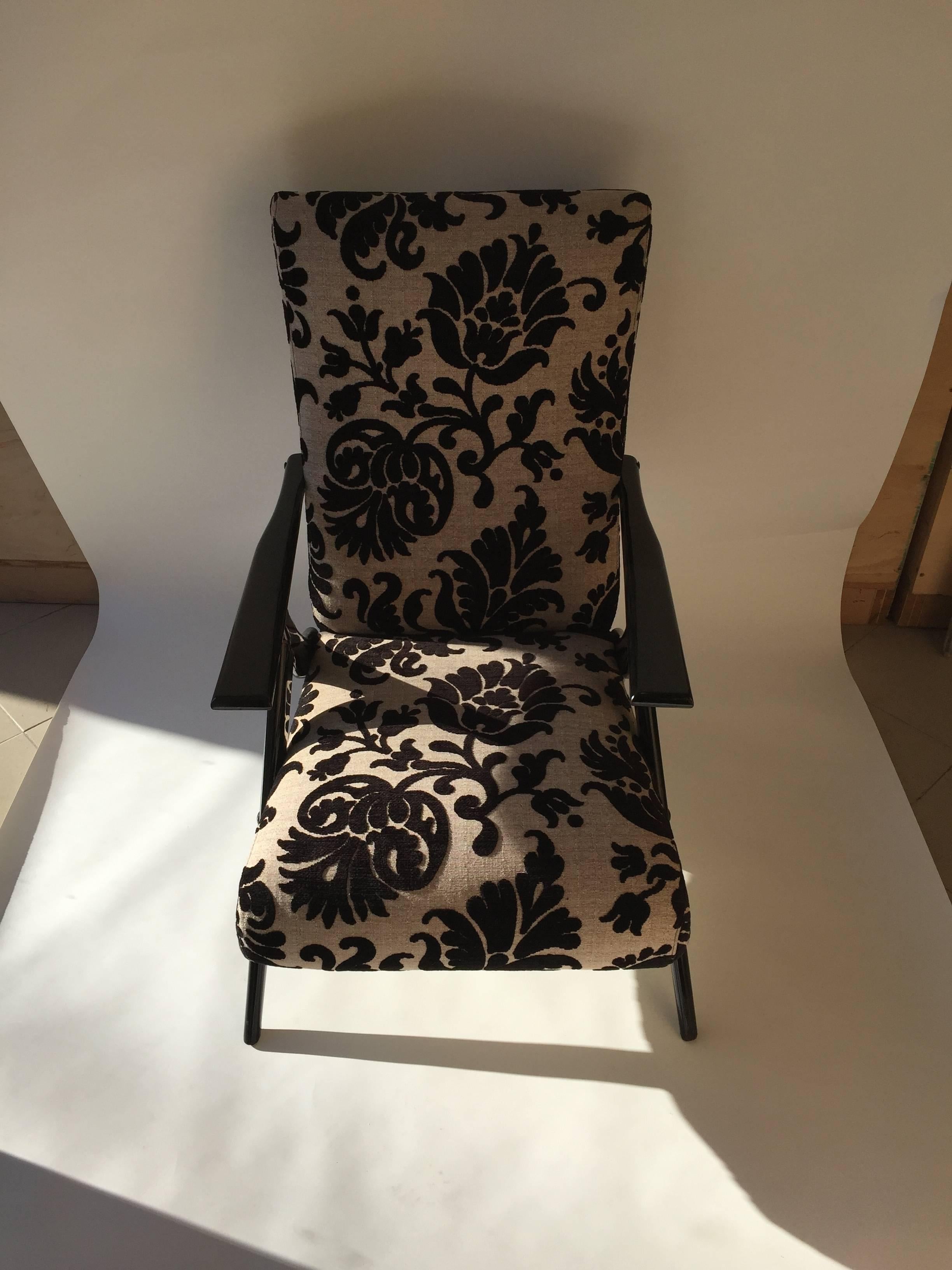 Ebonized Mid century Italian Lounge Chair by Antonio Gorgone For Sale