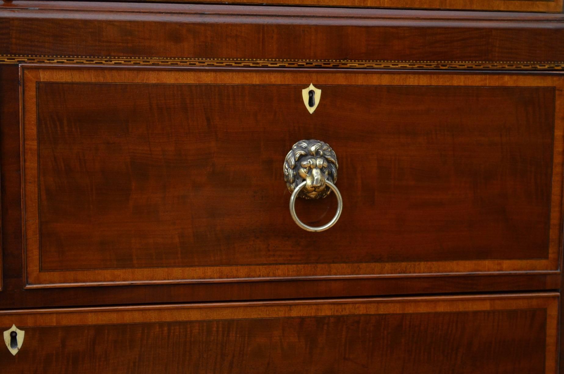 19th Century Exceptional Regency Linen Press in Mahogany