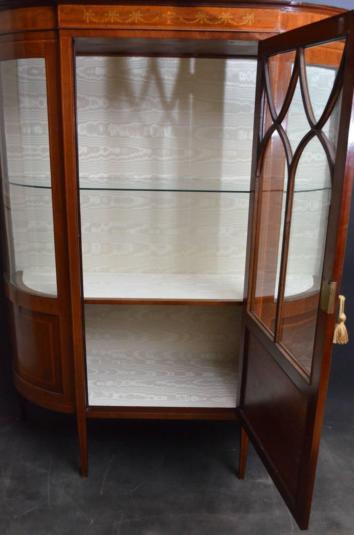 English Elegant Edwardian Inlaid Display Cabinet