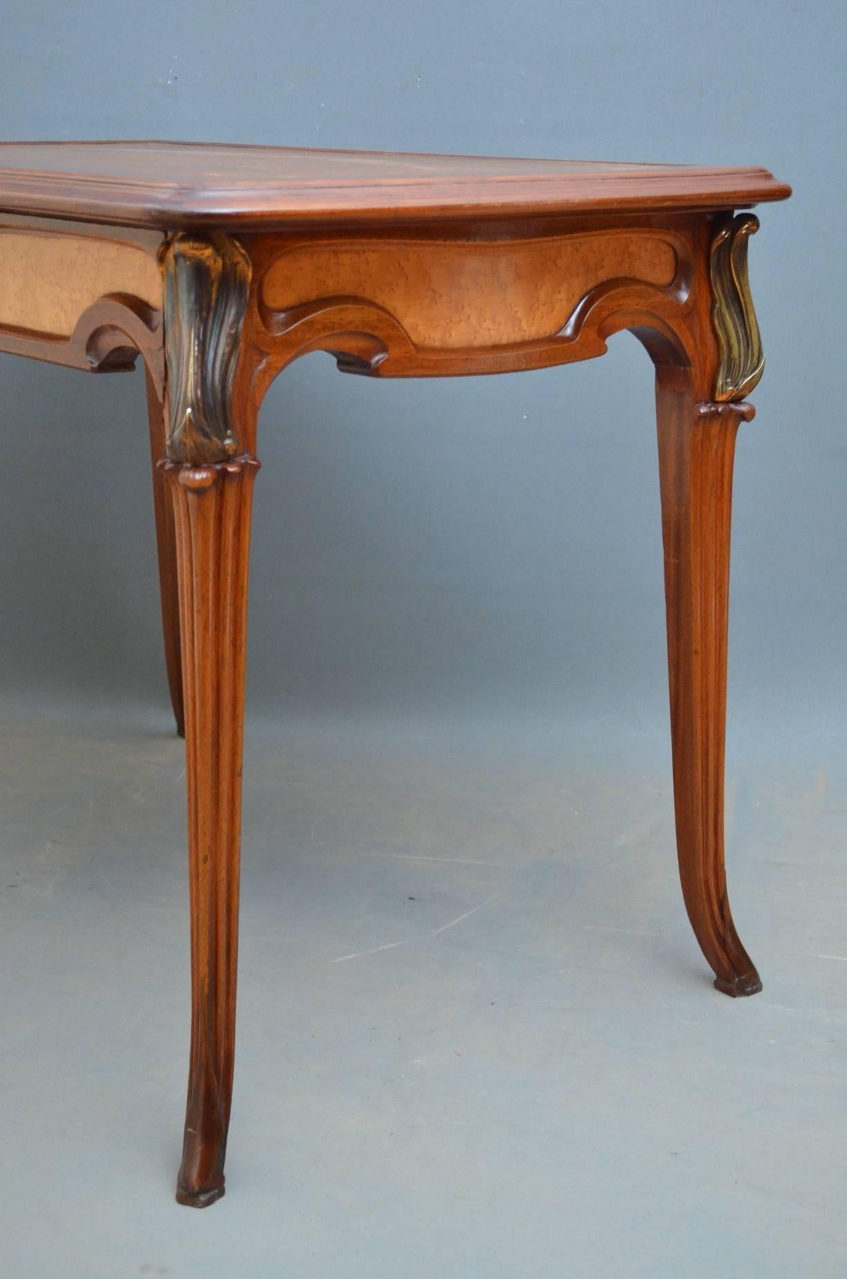 Early 20th Century Sophisticated Art Nouveau Writing Table