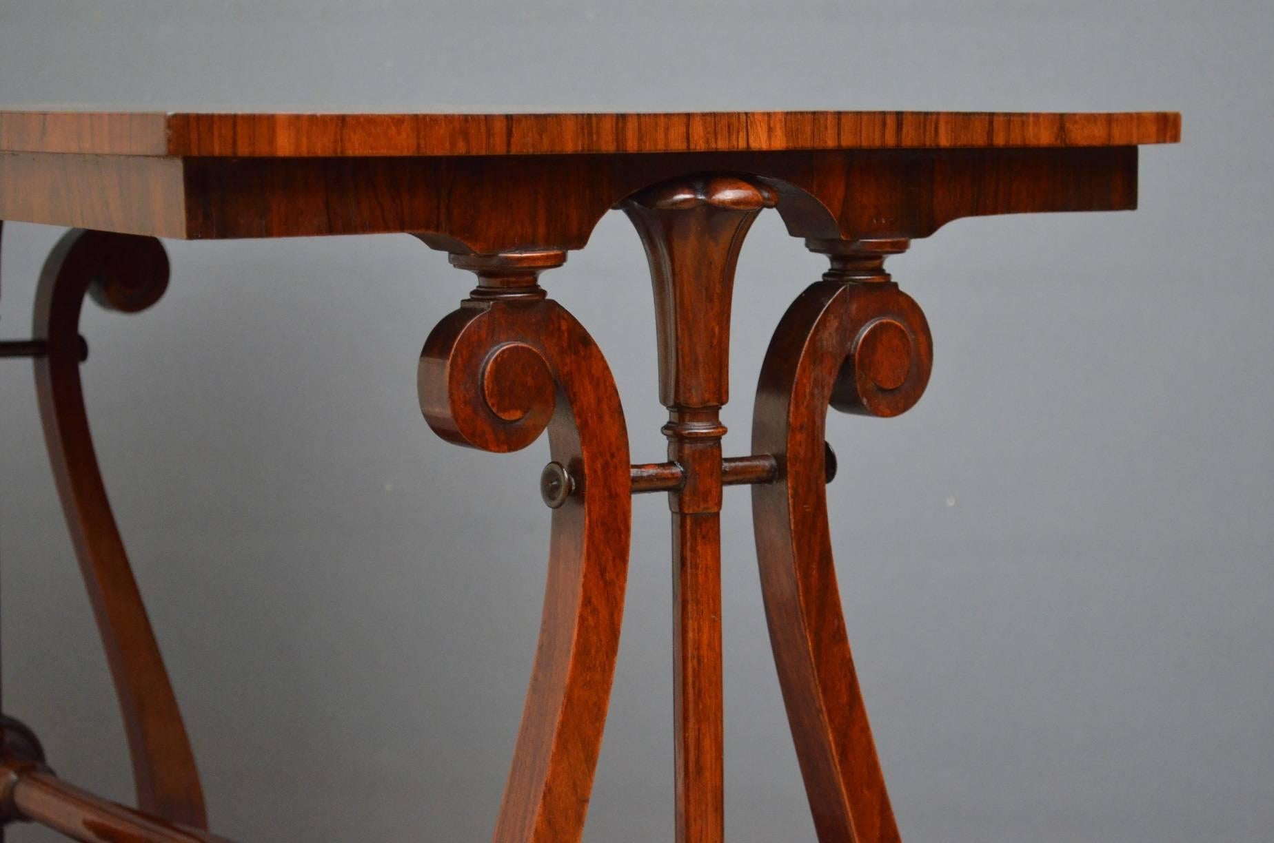 Early Victorian Rosewood Side Table In Good Condition In Whaley Bridge, GB