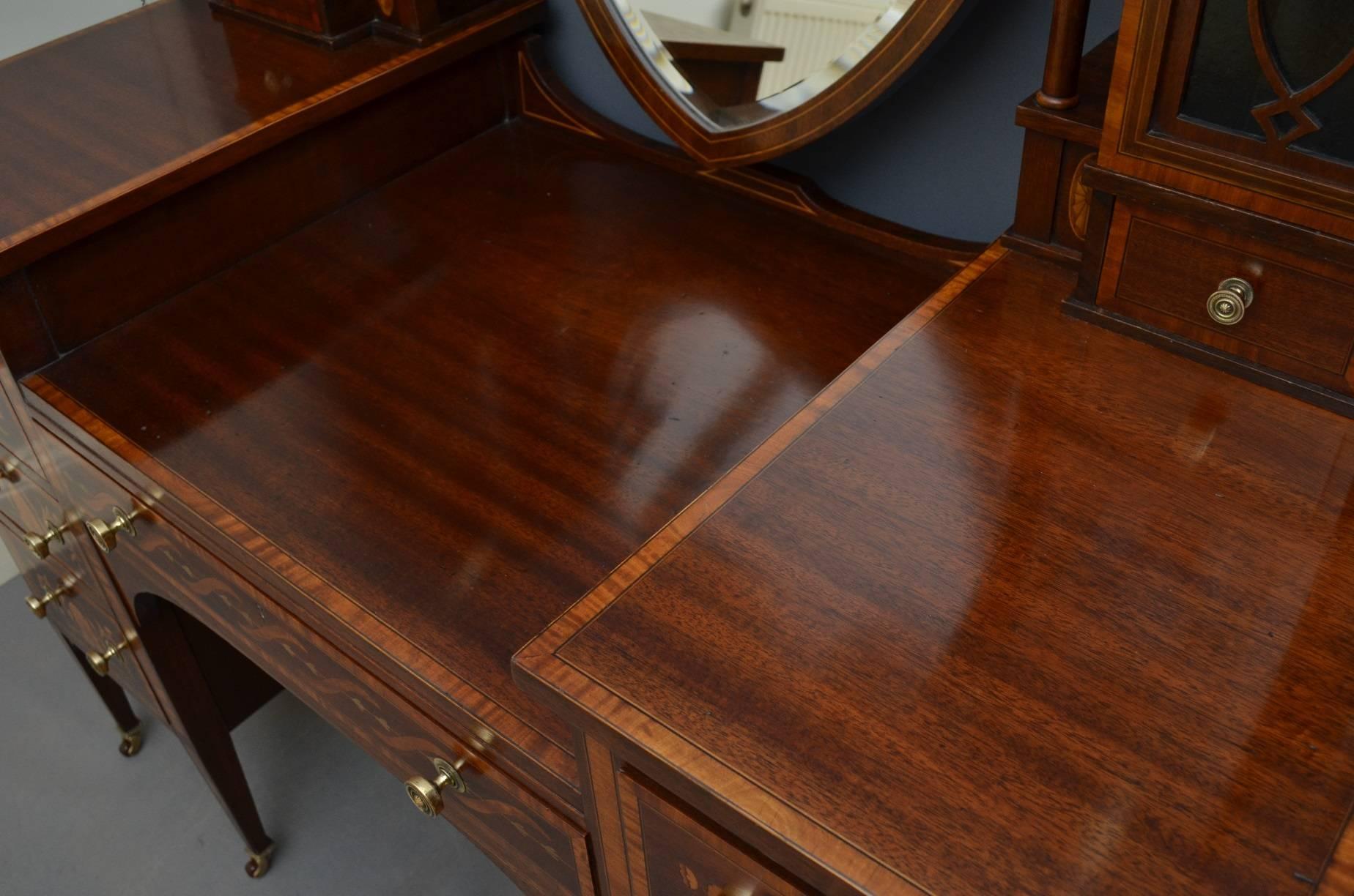 Early 20th Century Spectacular Mahogany and Inlaid Dressing Table