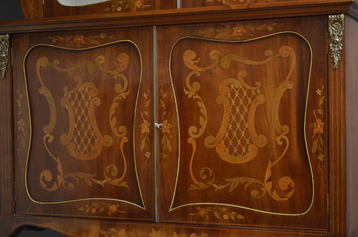 Continental Display Cabinet in Mahogany 3
