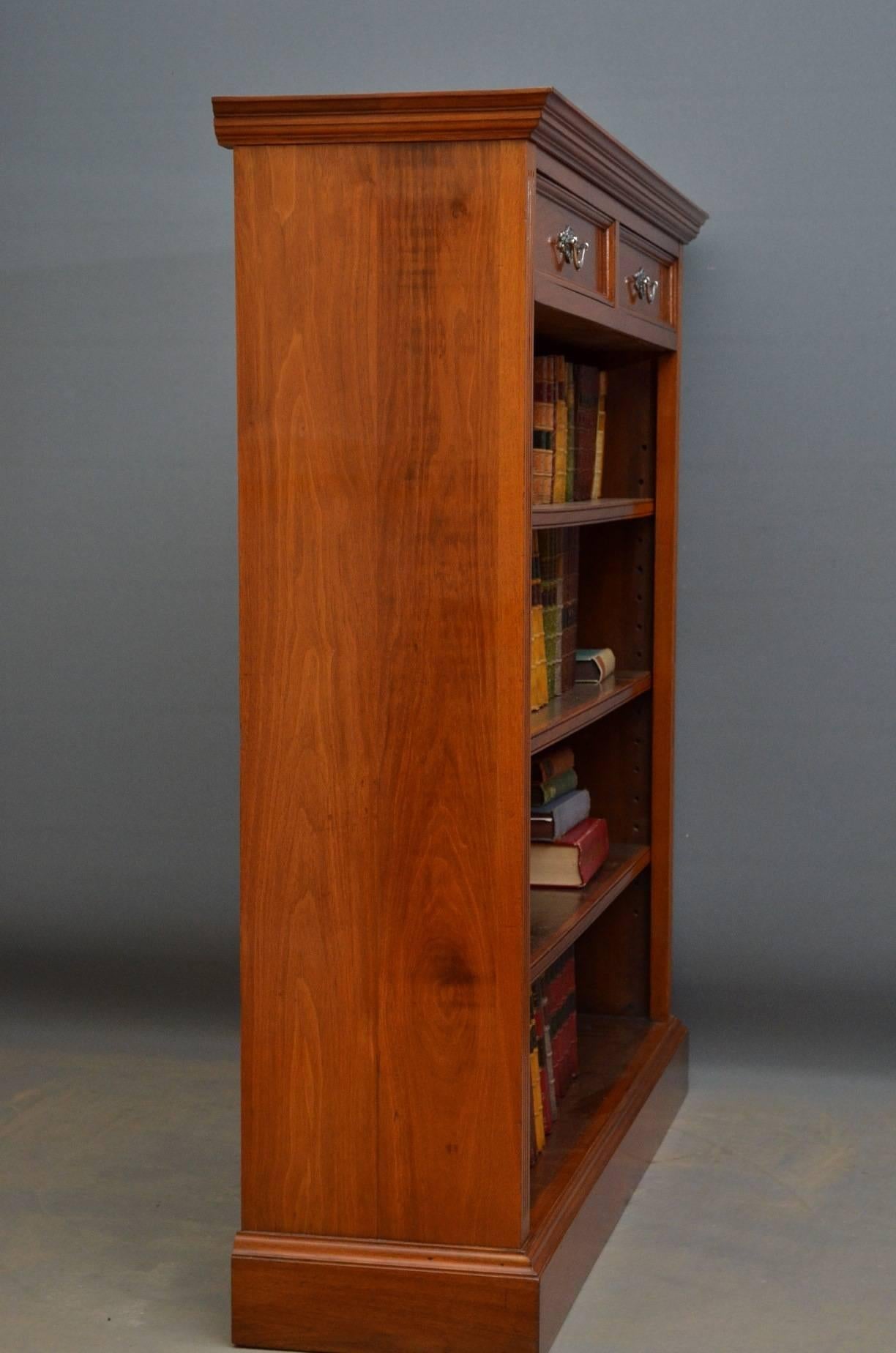 Victorian Solid Walnut Open Bookcase by Maple & Co In Good Condition In Whaley Bridge, GB
